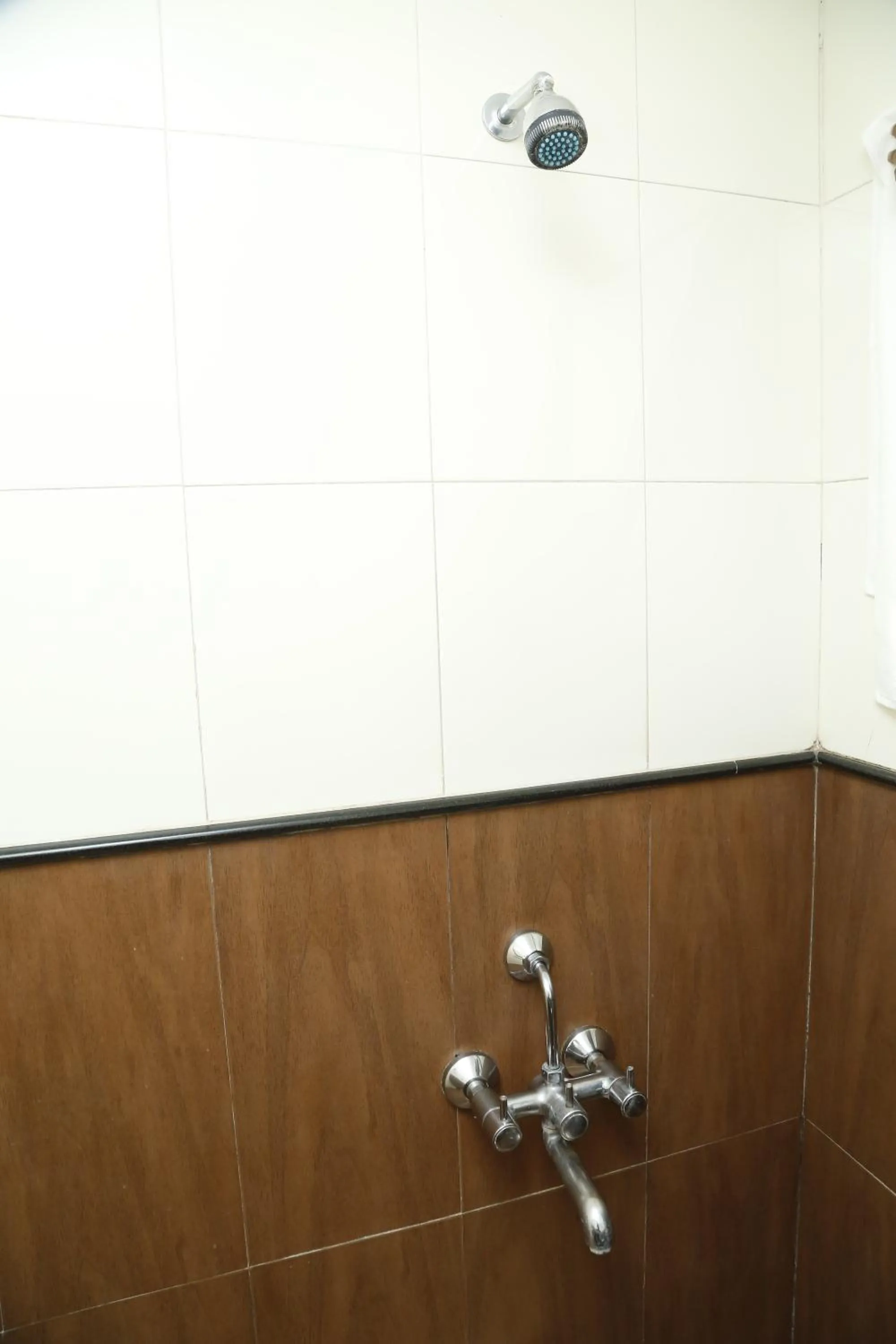 Shower in HOTEL GRAND PLAZzA