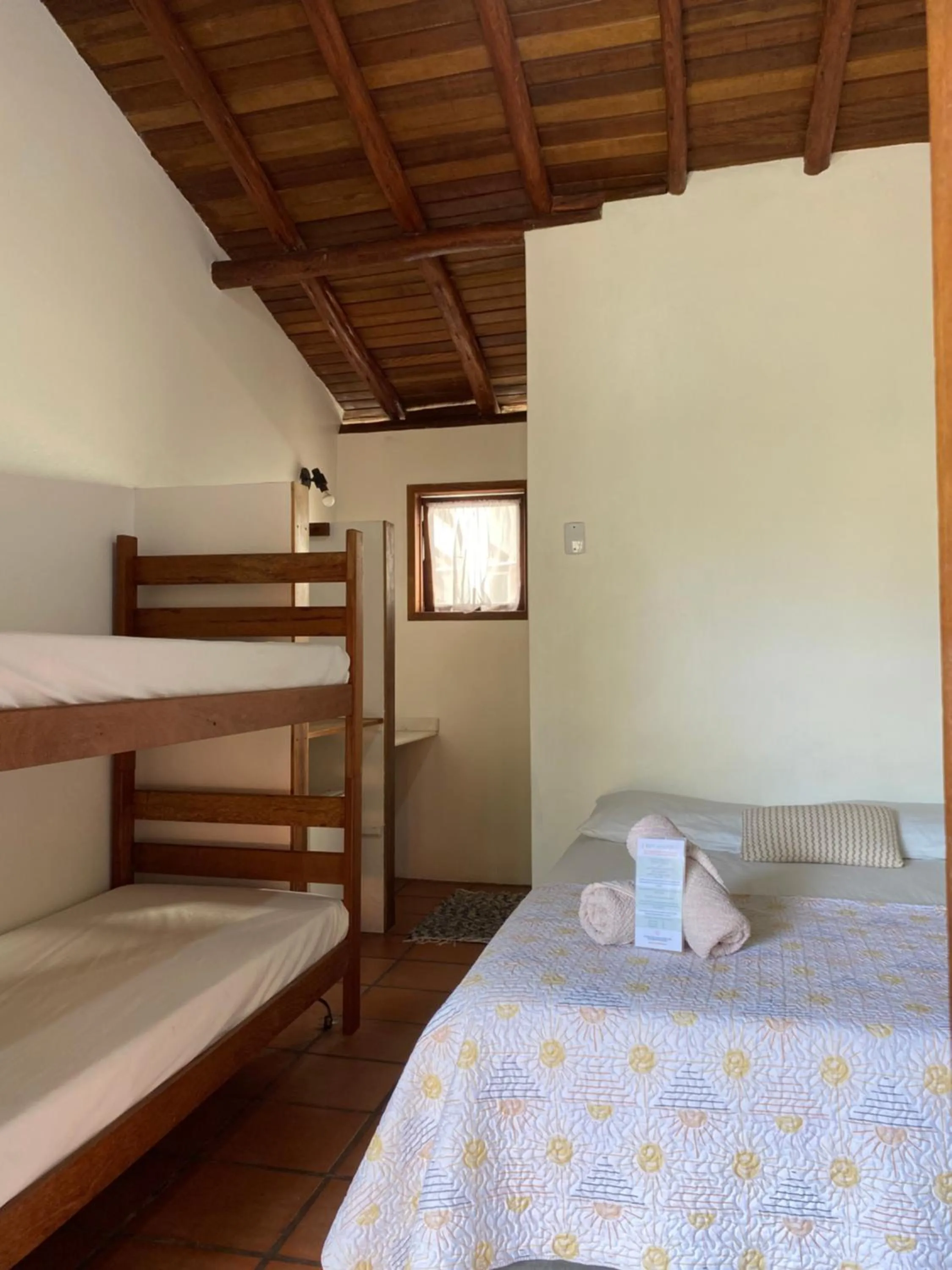 Photo of the whole room, Bed in Pousada Paradise Ferrugem