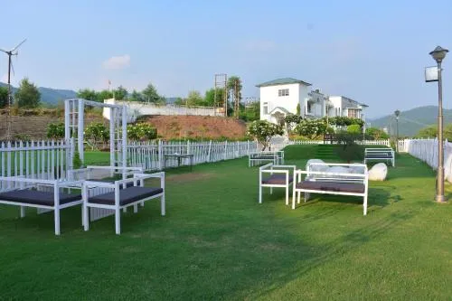 Treeoise Resort