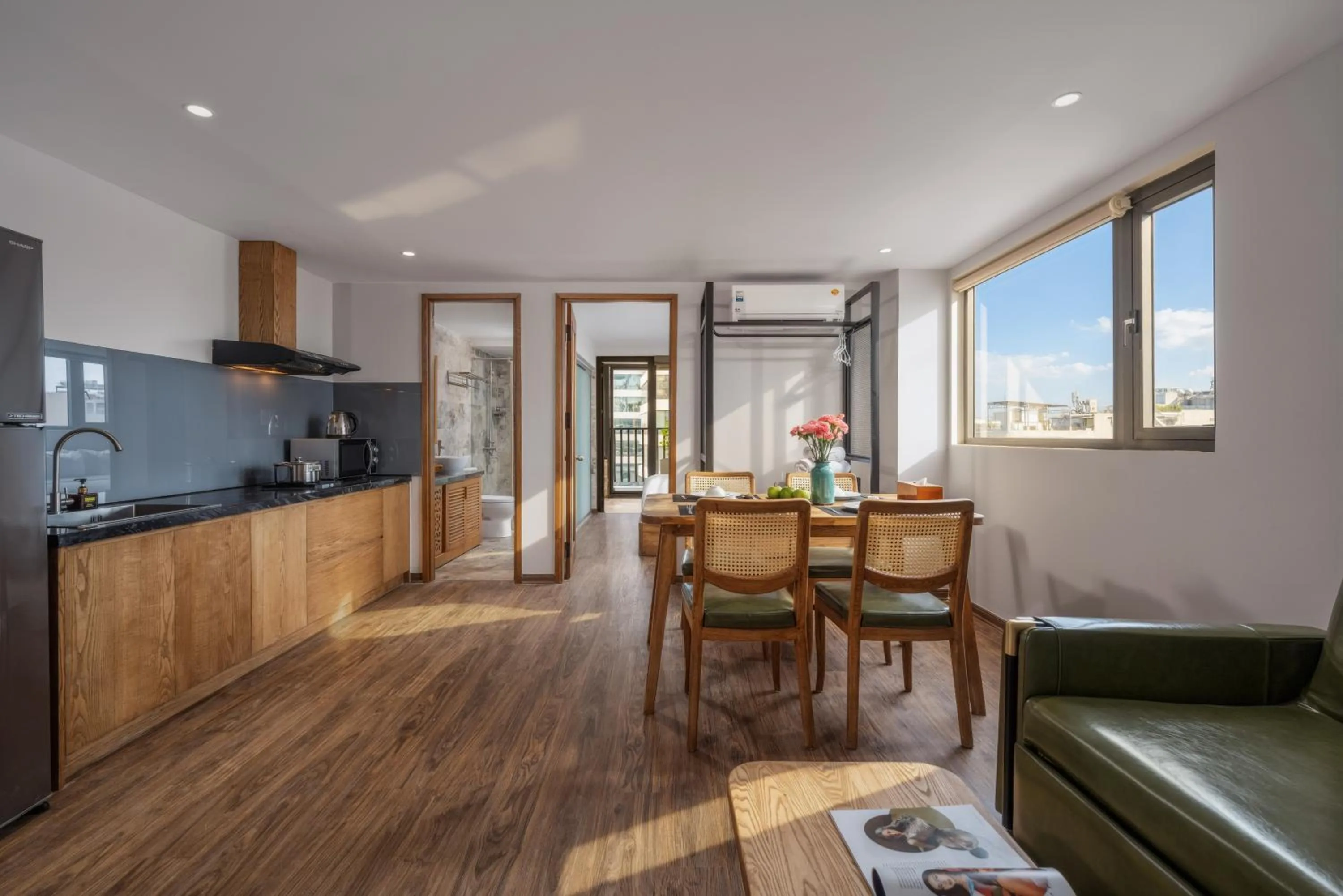 Kitchen or kitchenette in Taian Hotel & Apartment