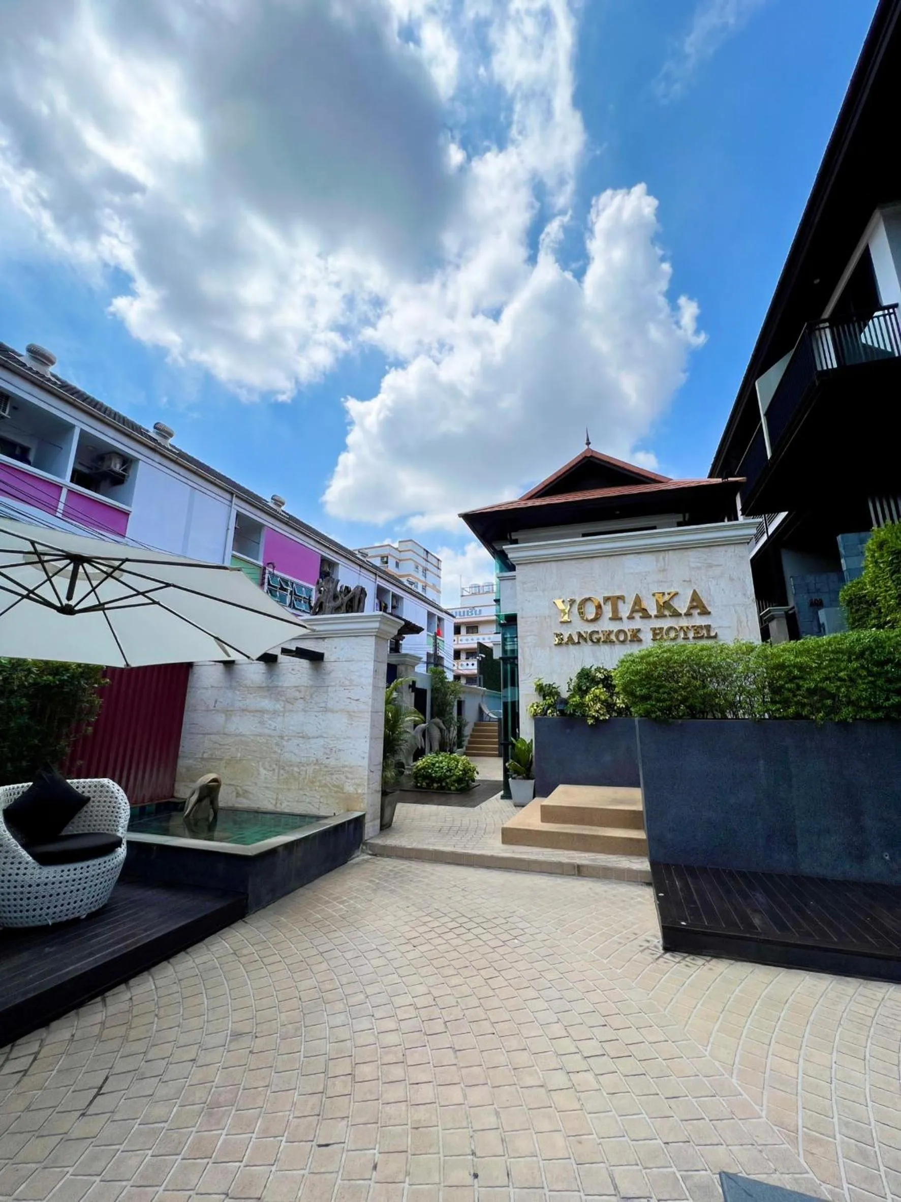 Yotaka Bangkok Hotel