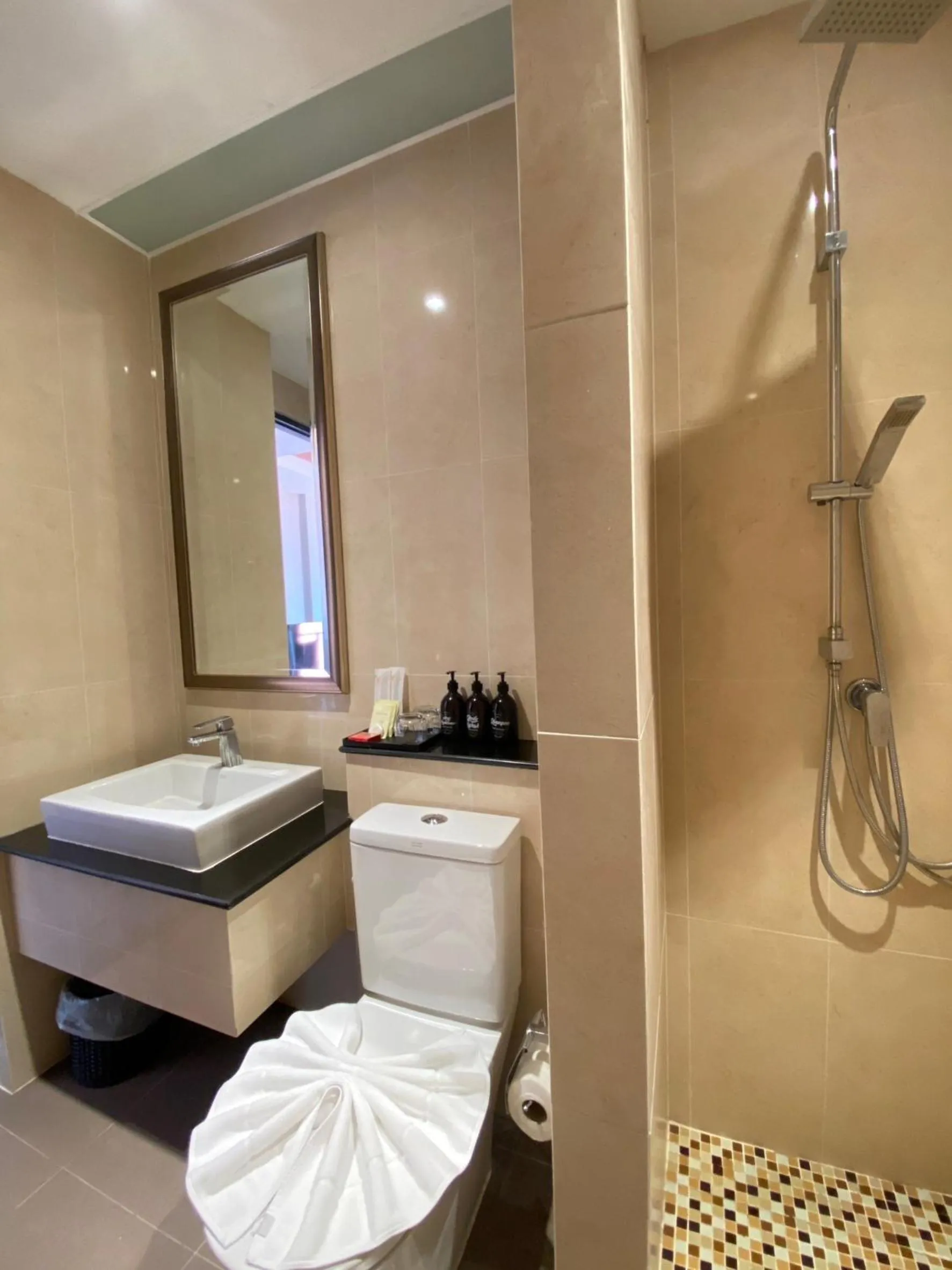 Yotaka Bangkok Hotel