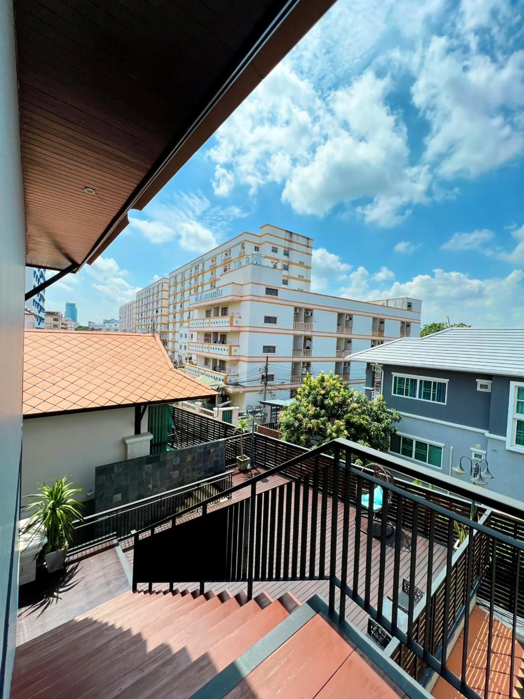 Yotaka Bangkok Hotel