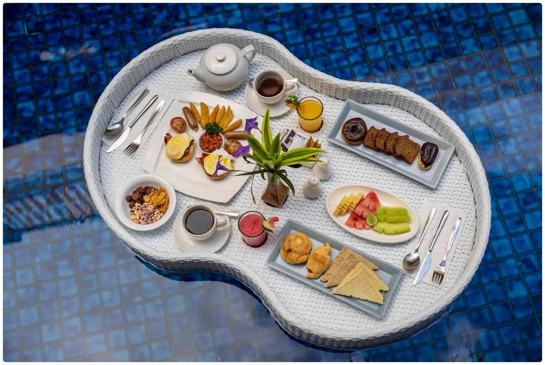 Food and drinks in d'Nusa Beach Club and Resort Food and drinks in d'Nusa Beach Club and Resort