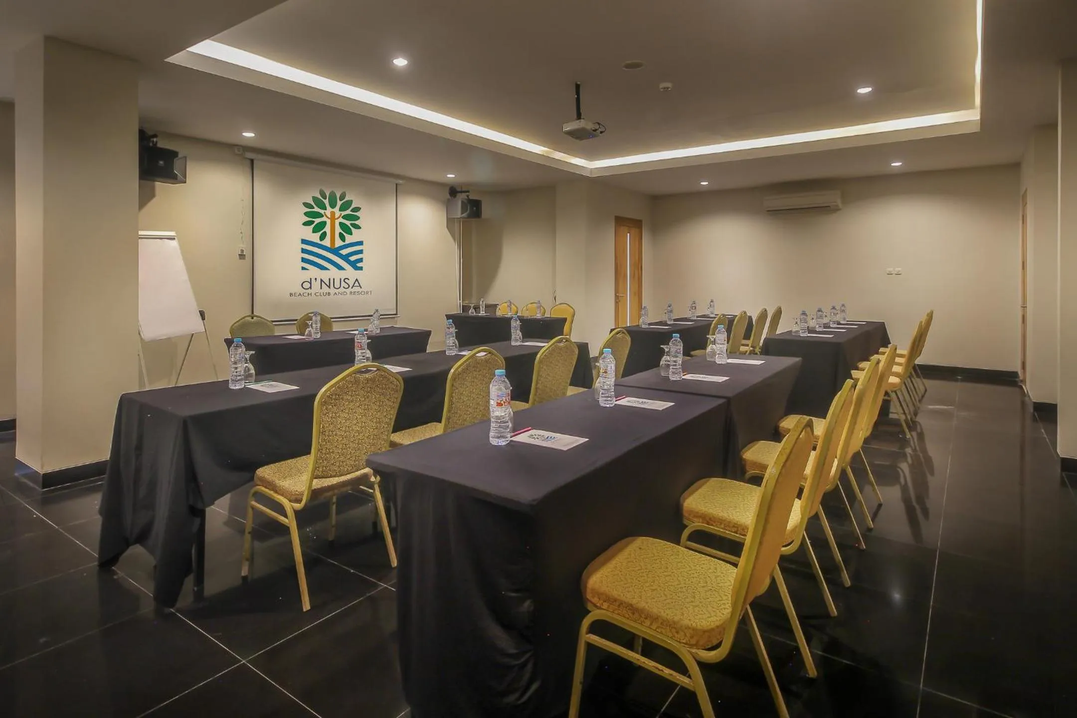 Meeting/conference room in d'Nusa Beach Club and Resort