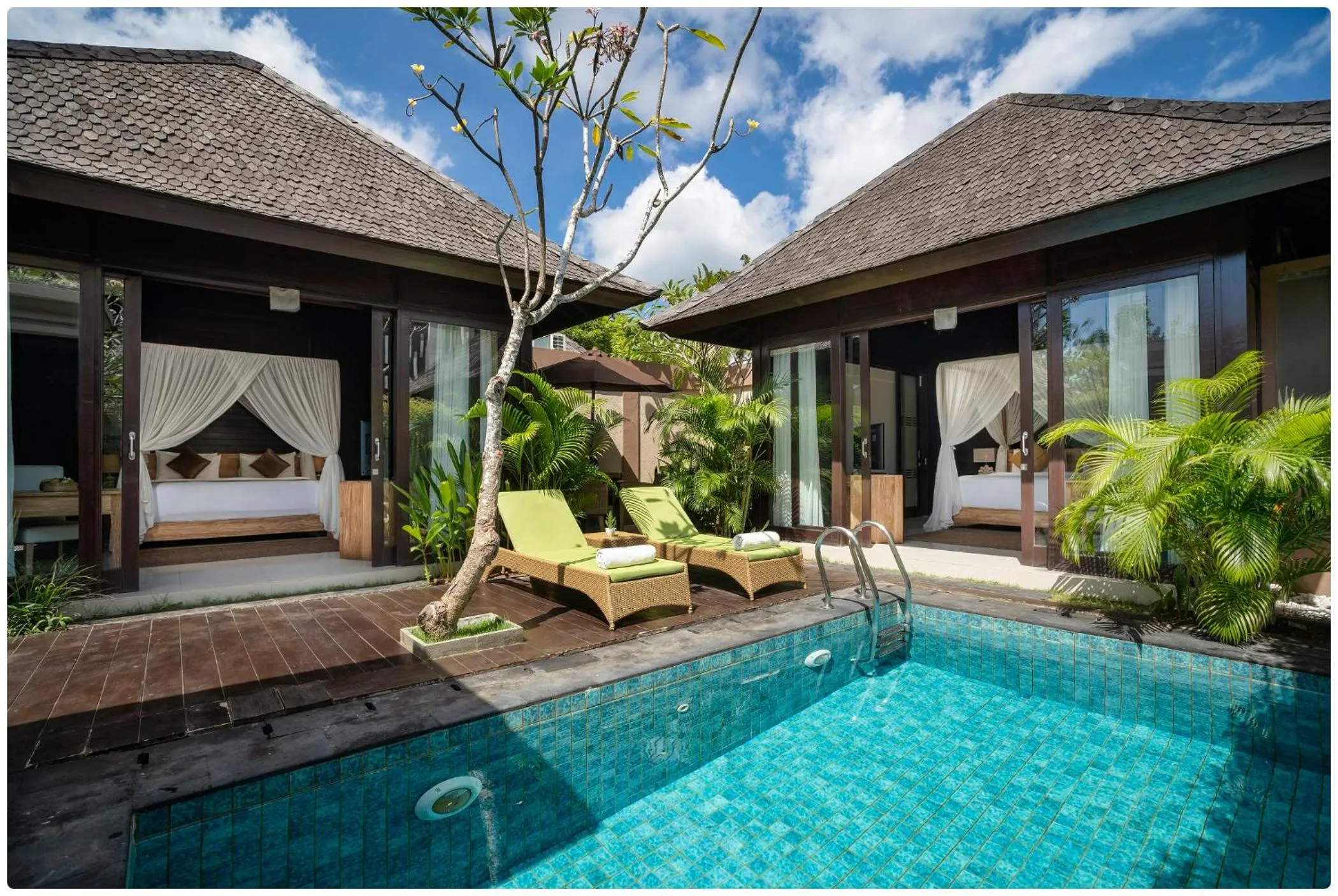 Swimming pool in d'Nusa Beach Club and Resort