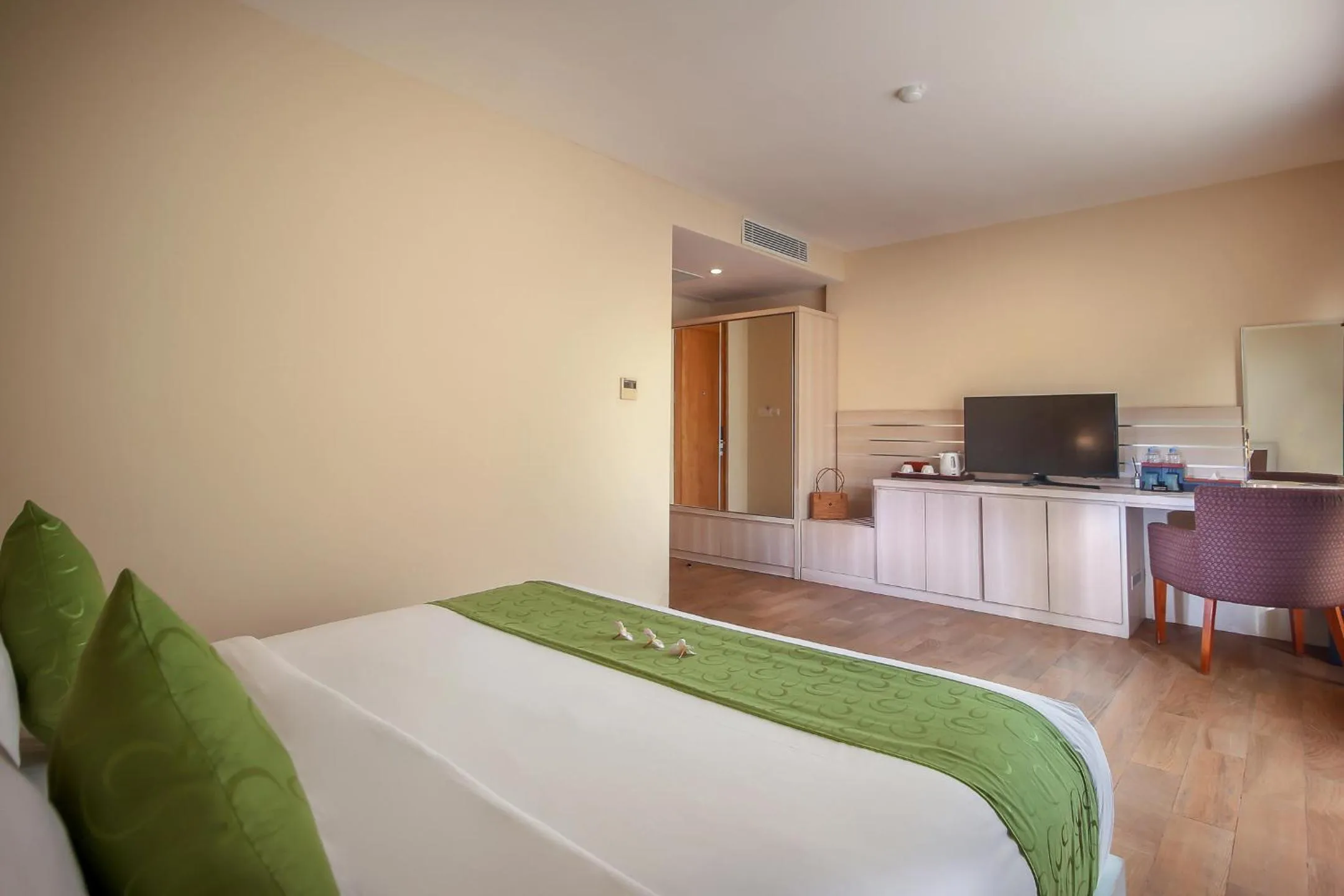 Bedroom, Bed in d'Nusa Beach Club and Resort