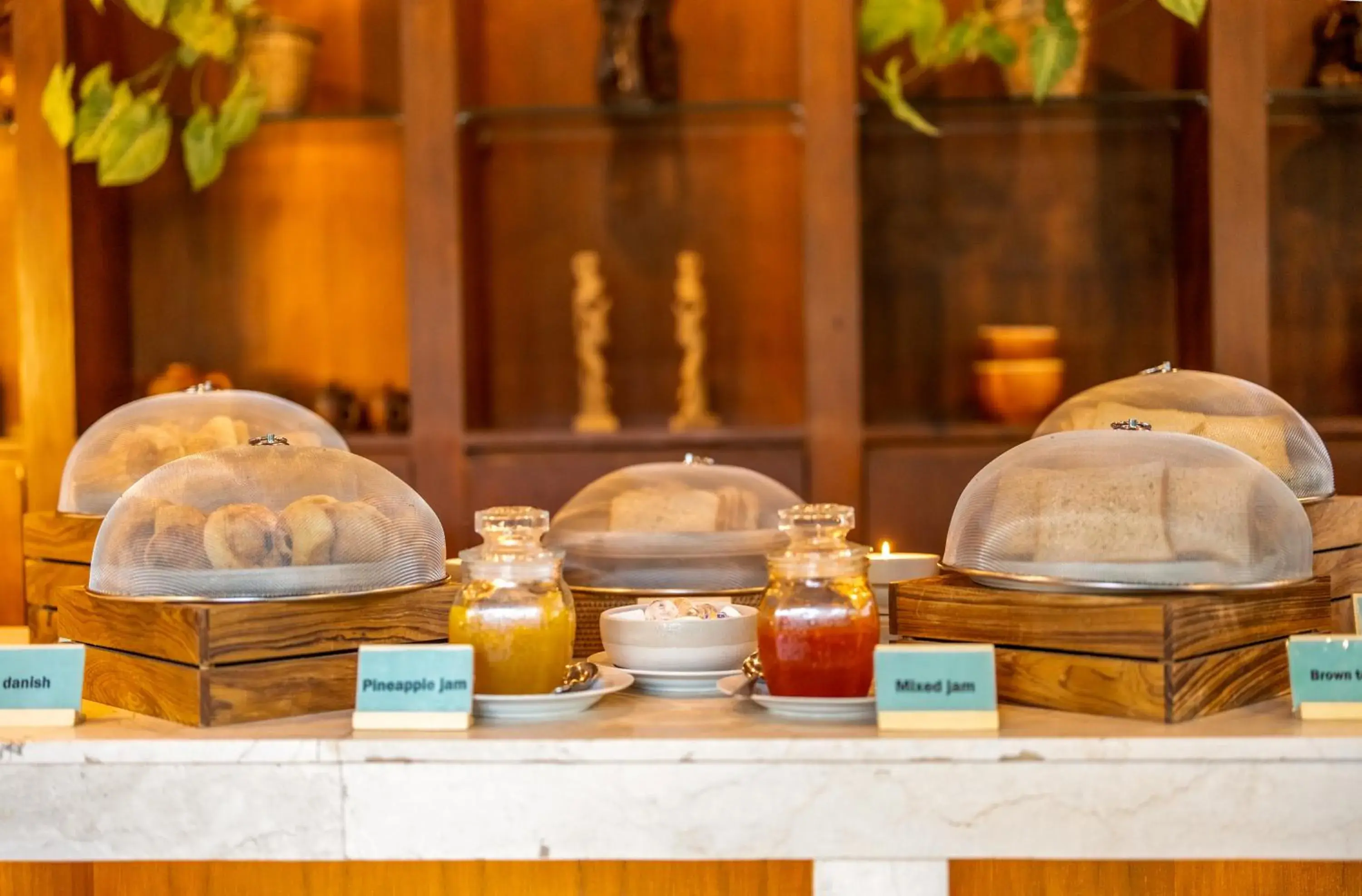 Breakfast in Radha Phala Resort & Spa Breakfast in Radha Phala Resort & Spa