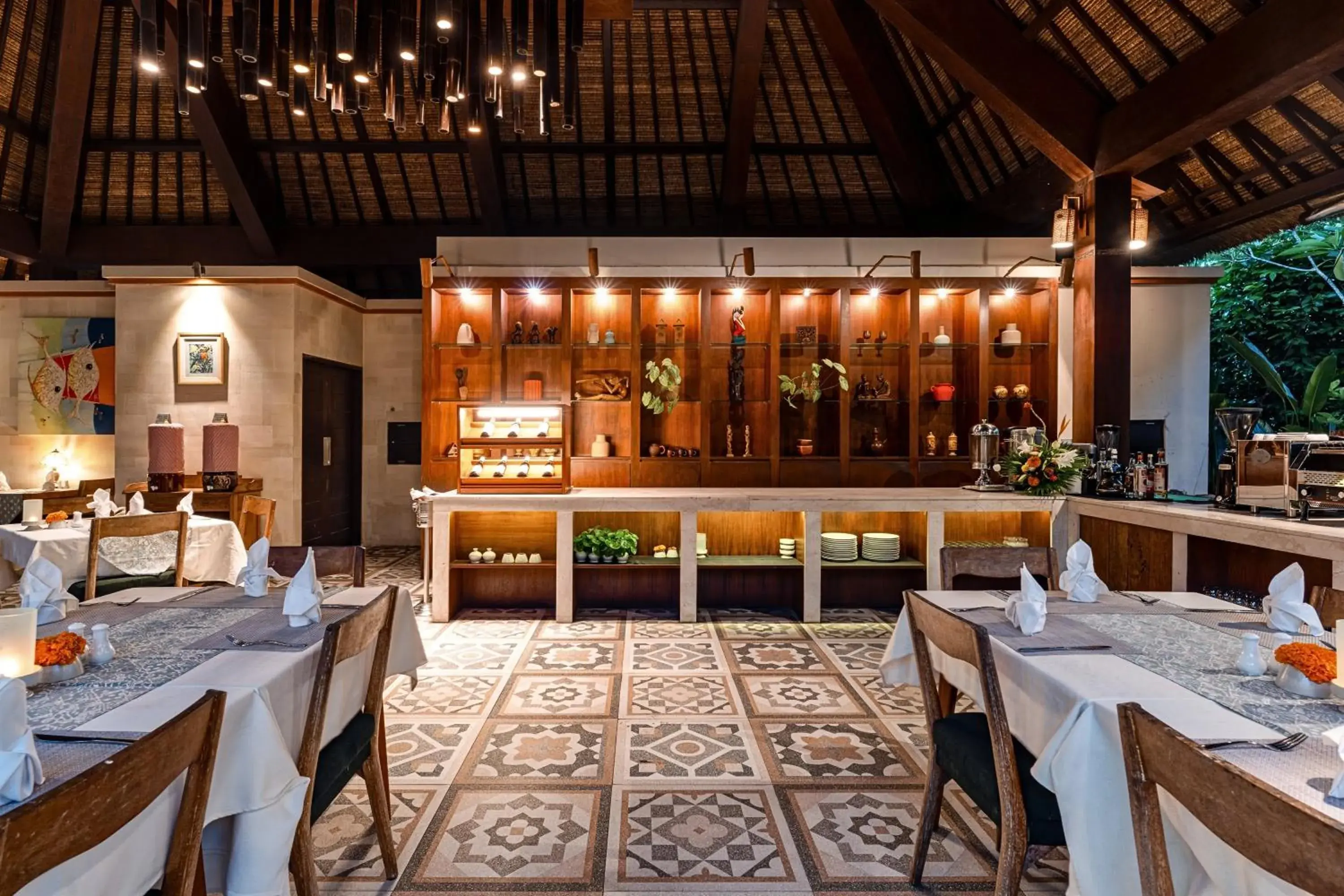 Restaurant/places to eat in Radha Phala Resort & Spa Restaurant/places to eat in Radha Phala Resort & Spa