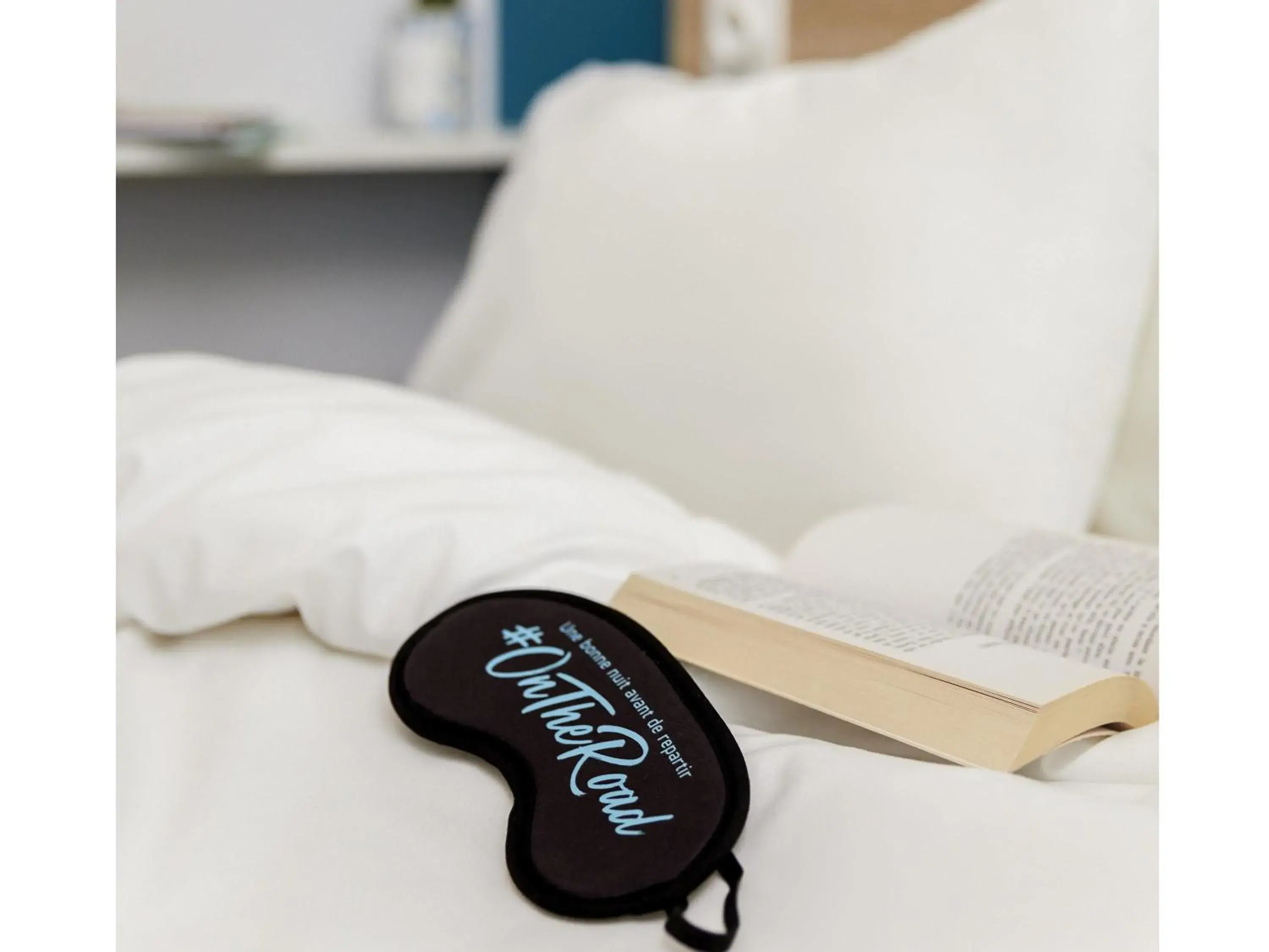 Bedroom, Bed in hotelF1 Paris Porte de Châtillon Bedroom, Bed in hotelF1 Paris Porte de Châtillon