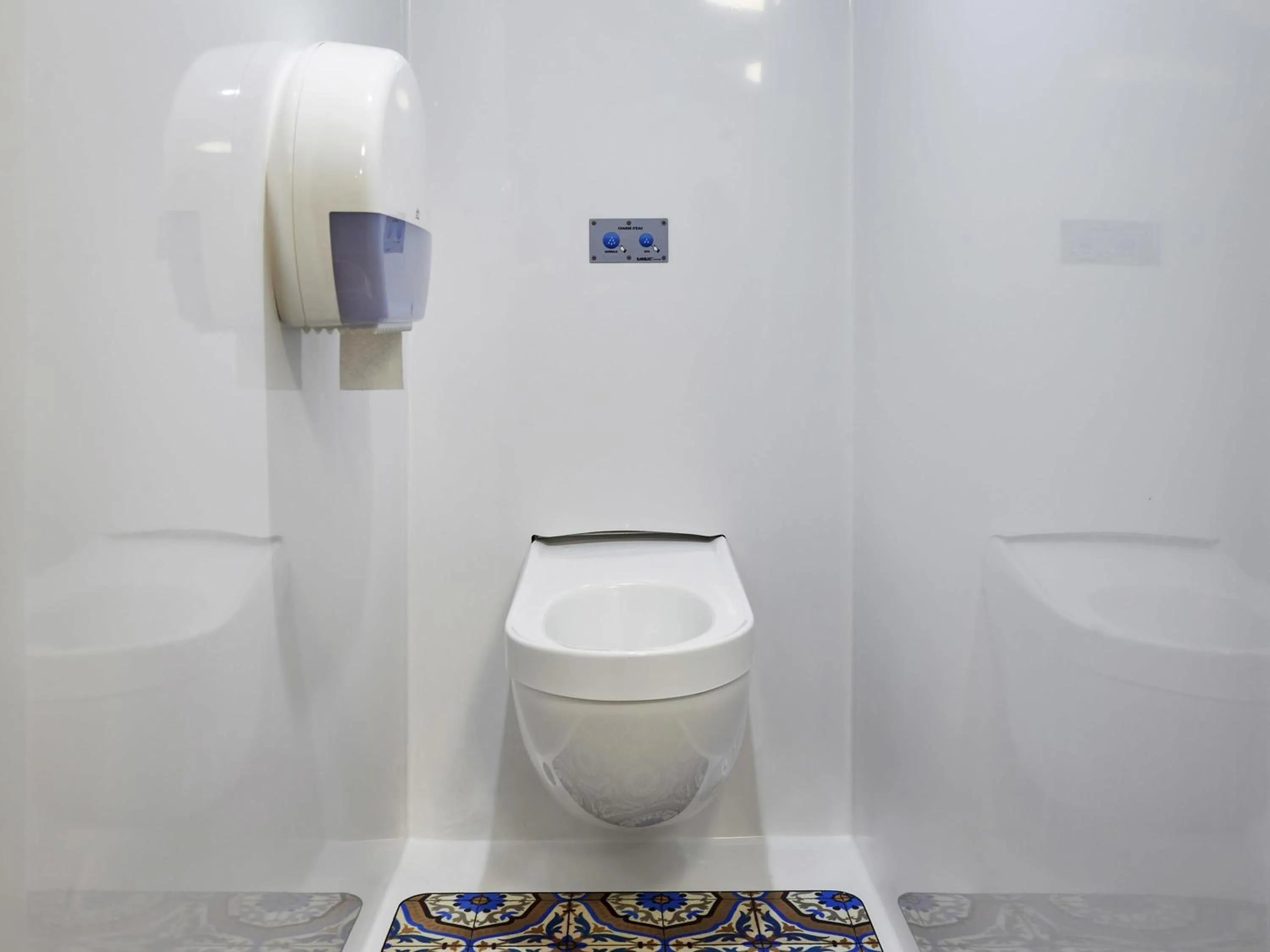 Bedroom in hotelF1 Paris Porte de Châtillon