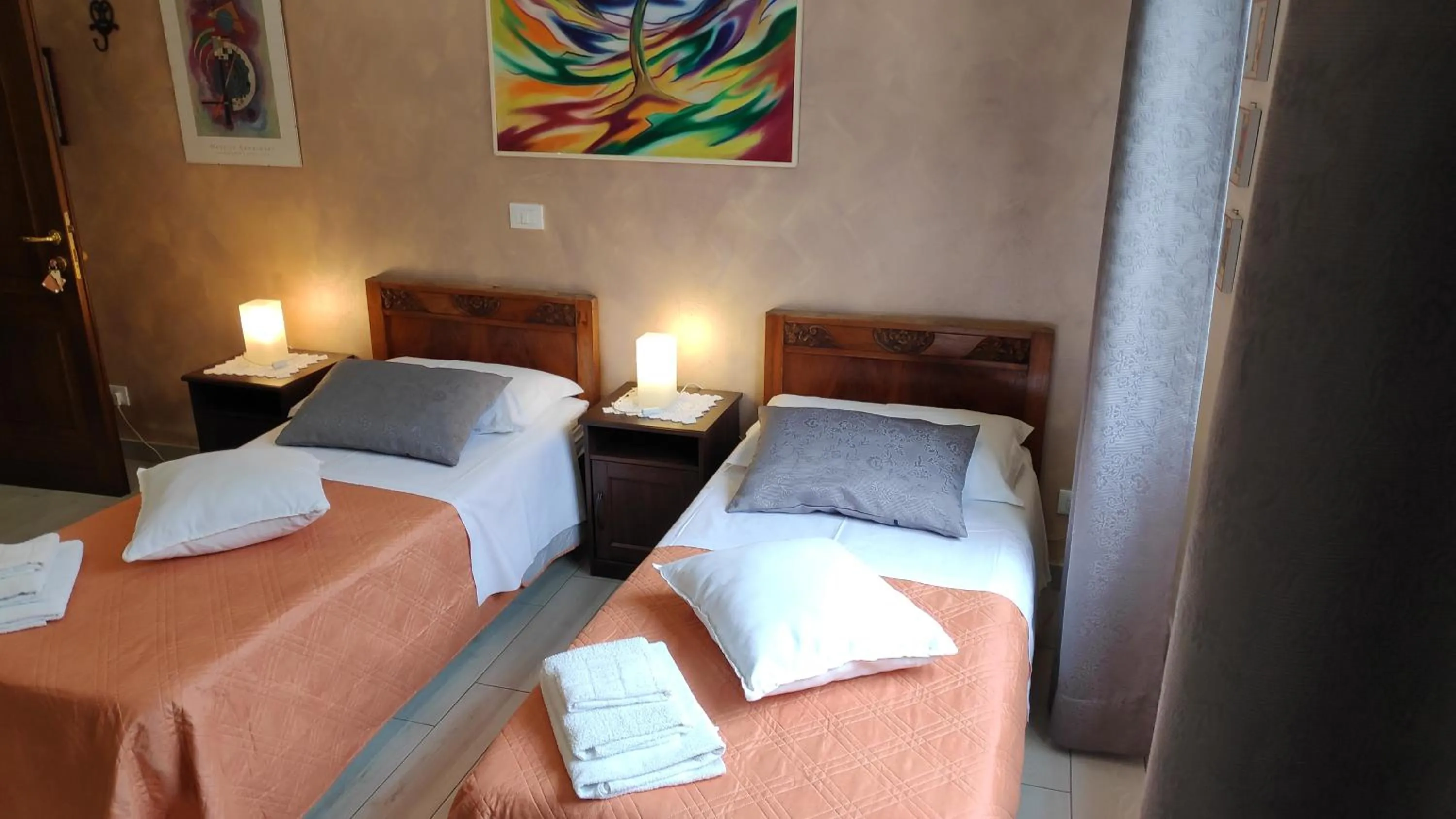 Bed in Bed & Breakfast CENTRALE