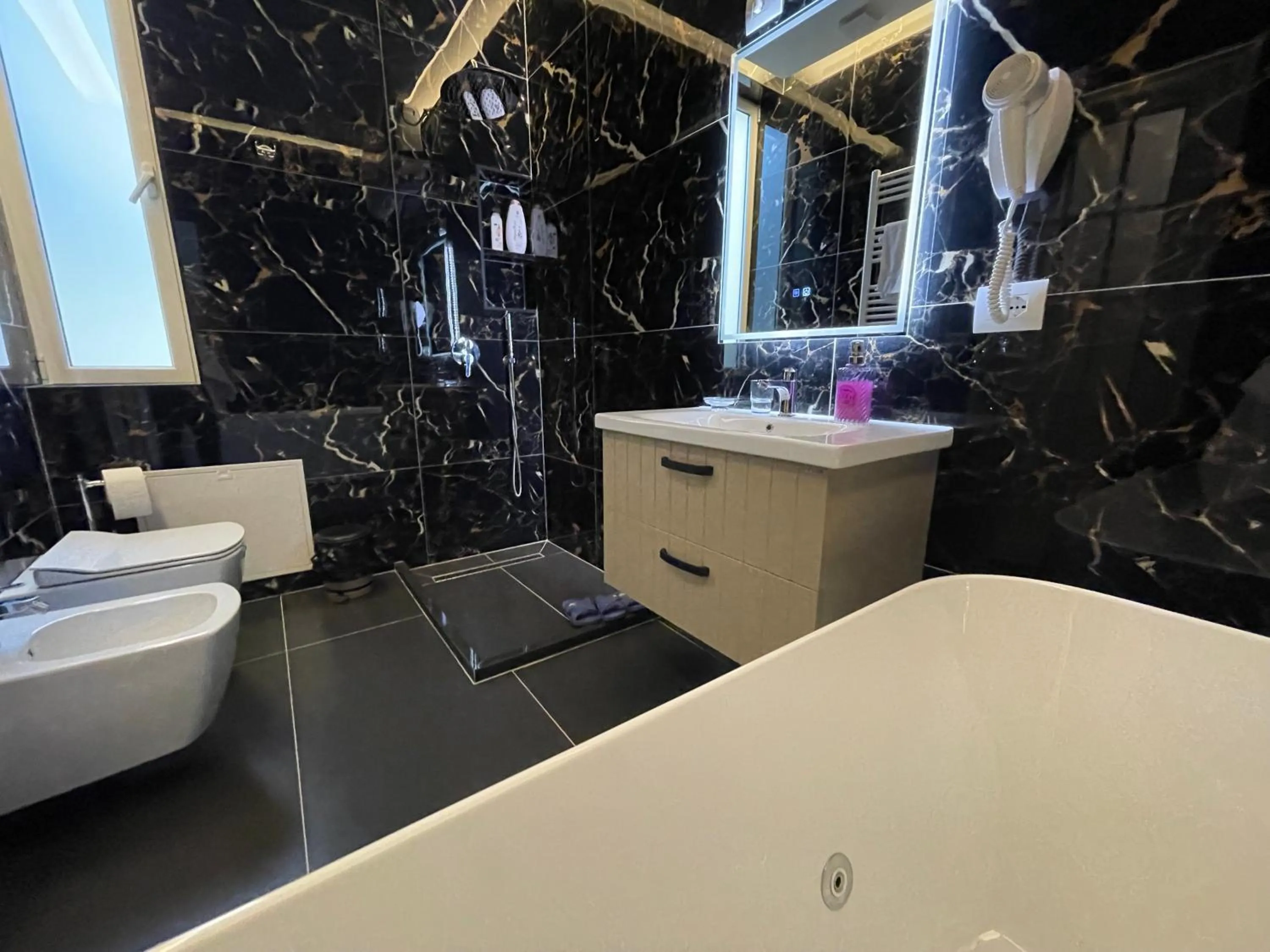 Toilet in HOTEL VILA 15 - CENTER