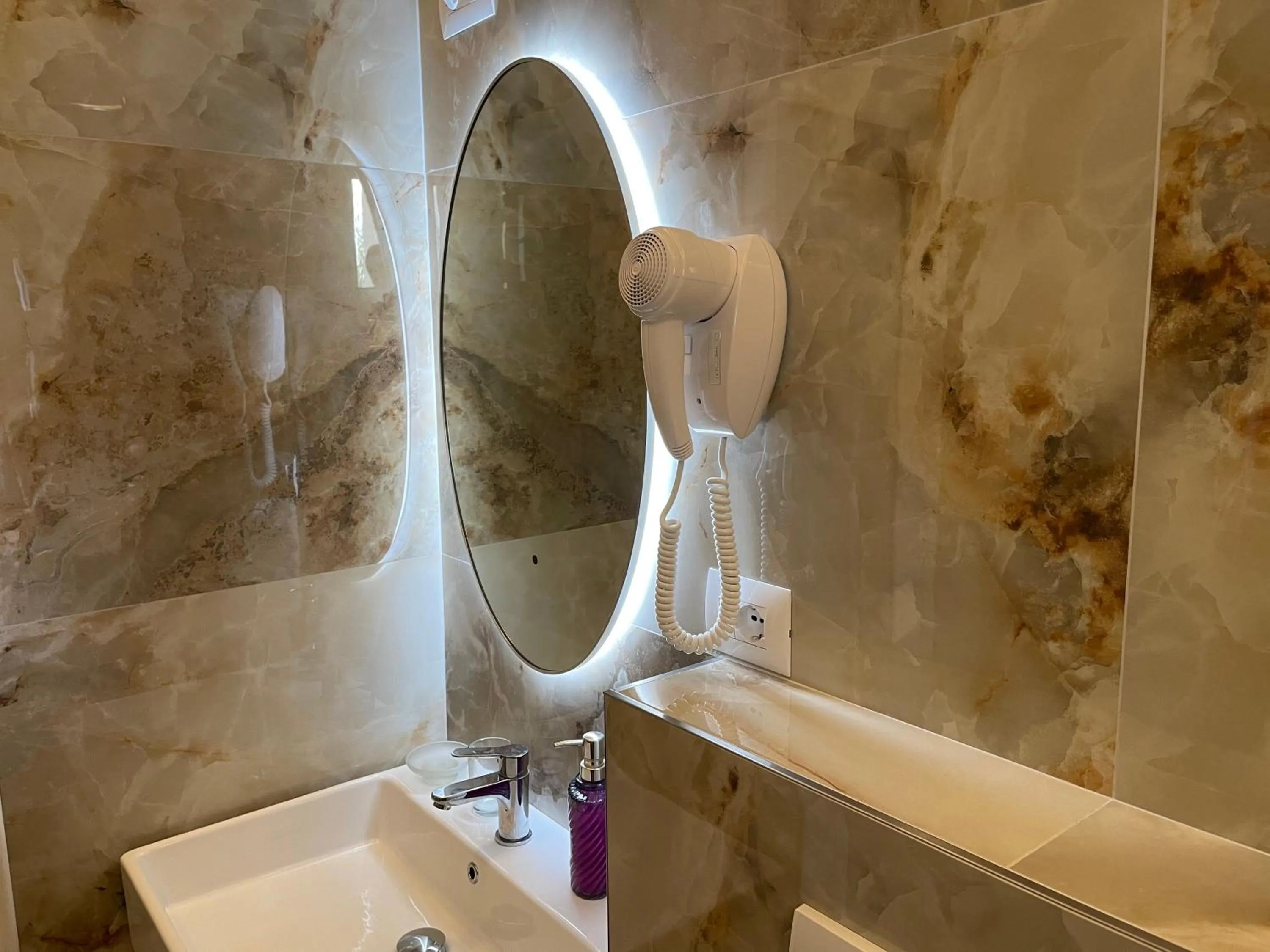 Toilet in HOTEL VILA 15 - CENTER