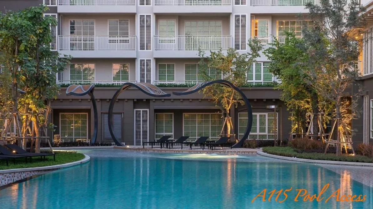 Swimming pool in Pool Access Autumn Hua Hin