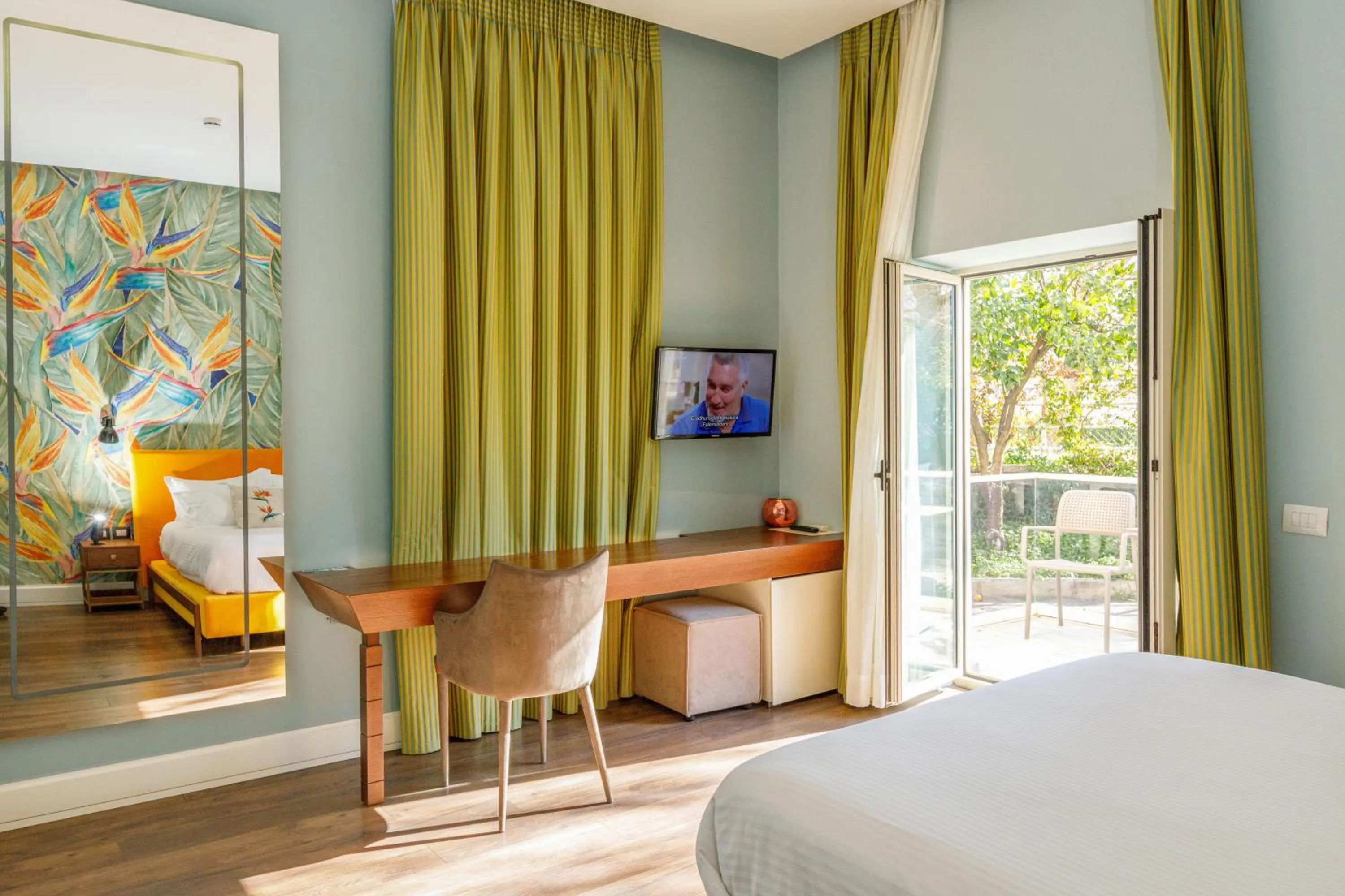 TV and multimedia in Le Palazzine Hotel