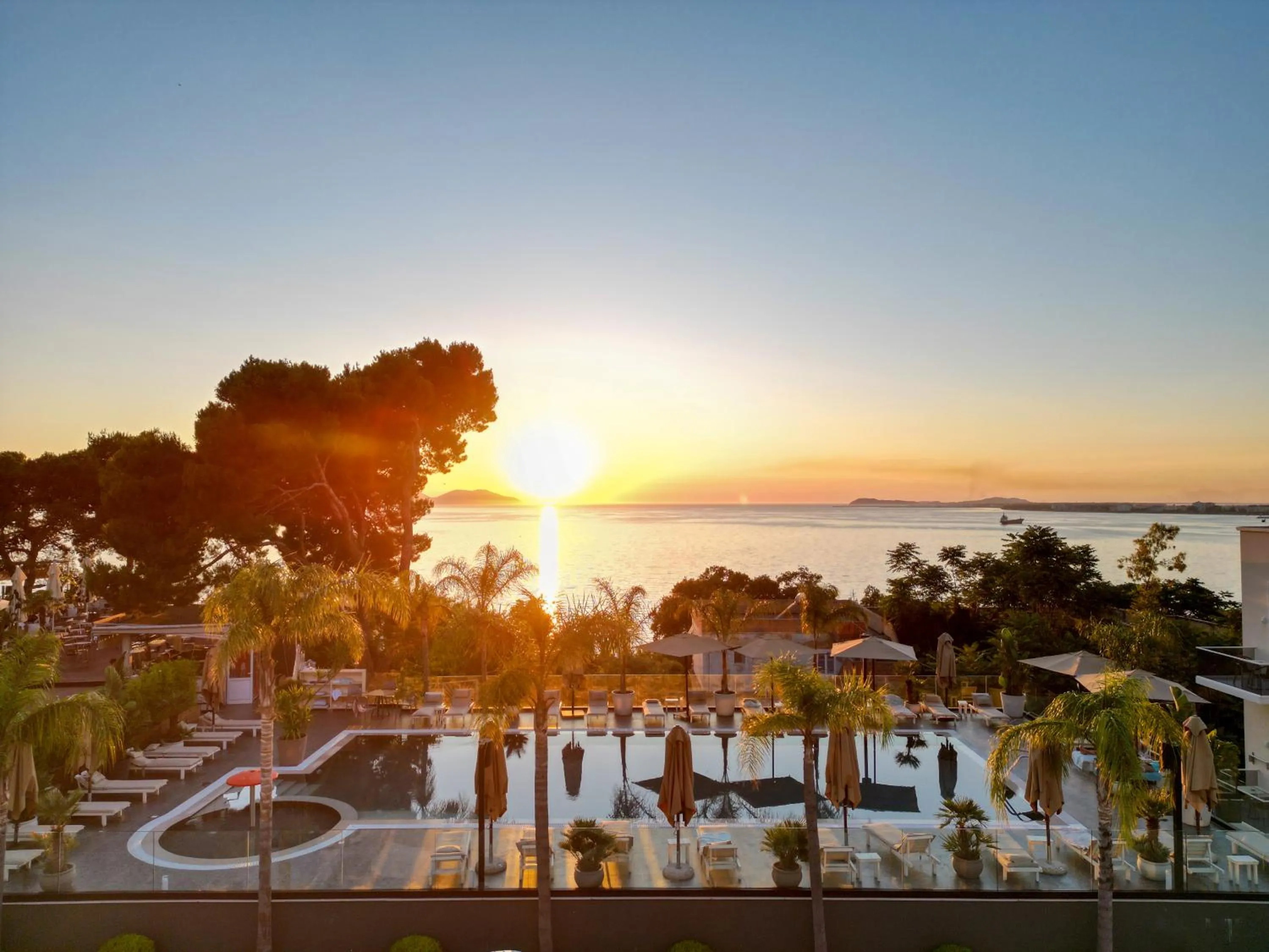Swimming pool in Le Palazzine Hotel
