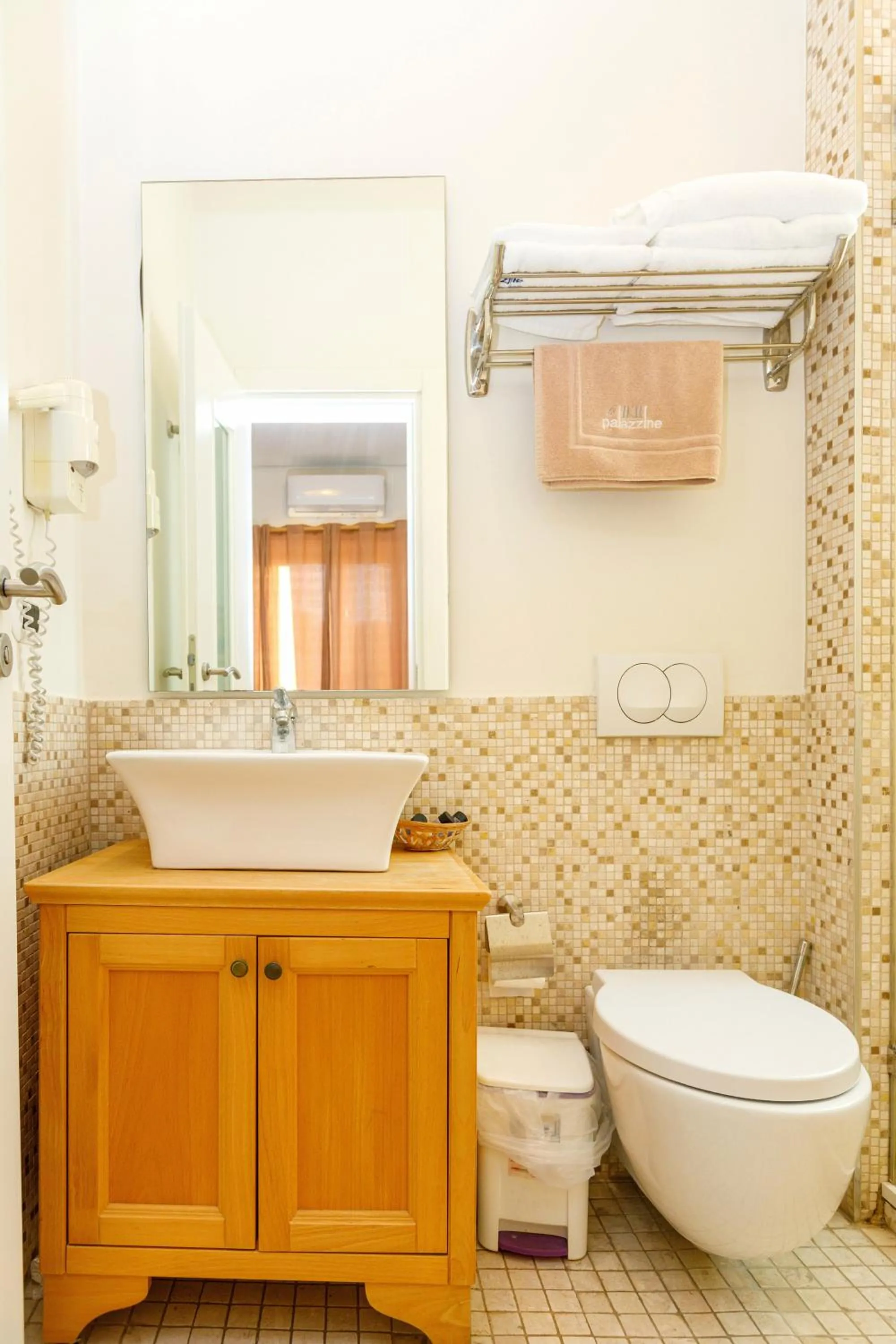 Toilet in Le Palazzine Hotel