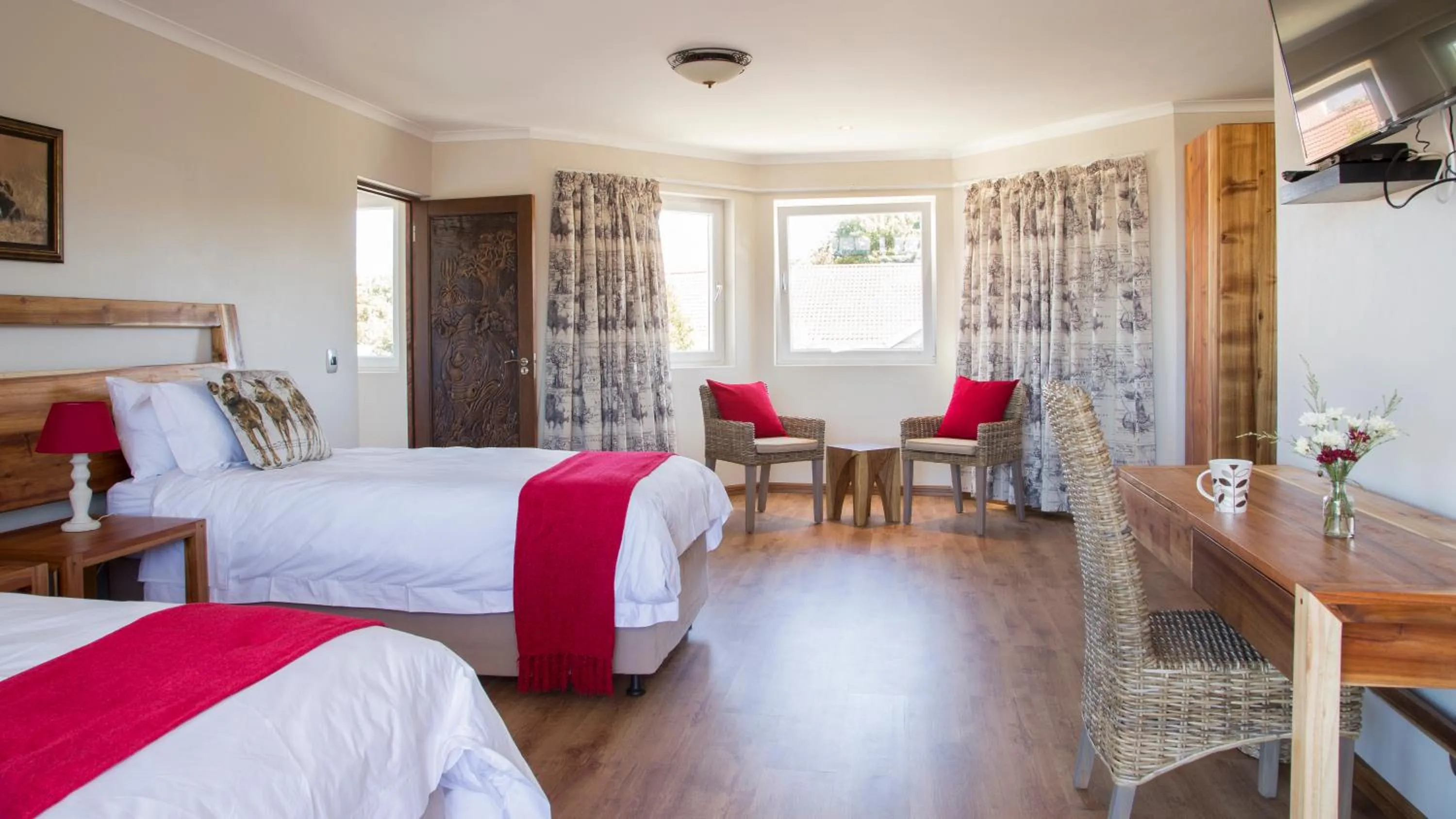 Seating area, Bed in Lala Panzi B&B