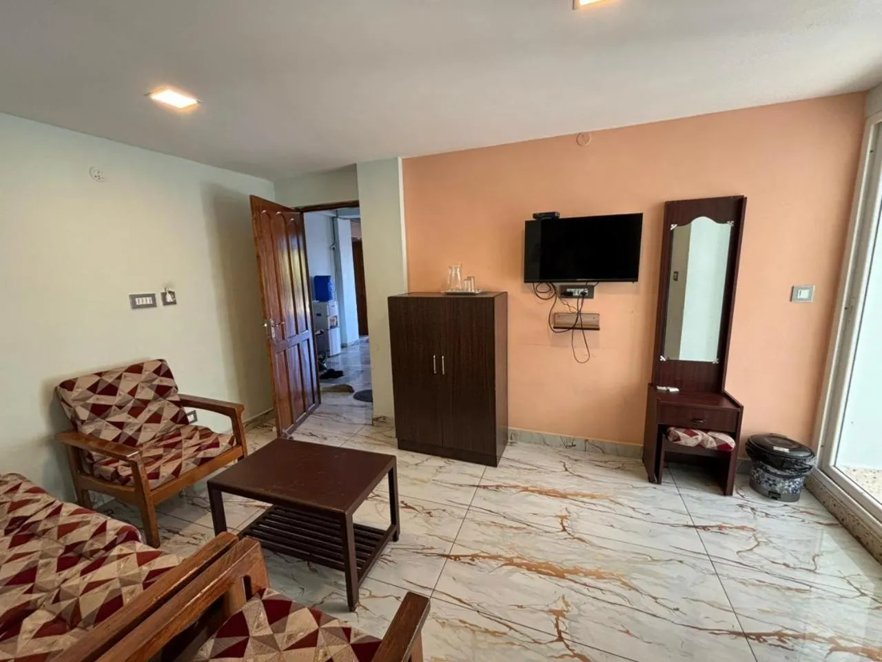 Suite with Balcony in Ponmurugan Residency