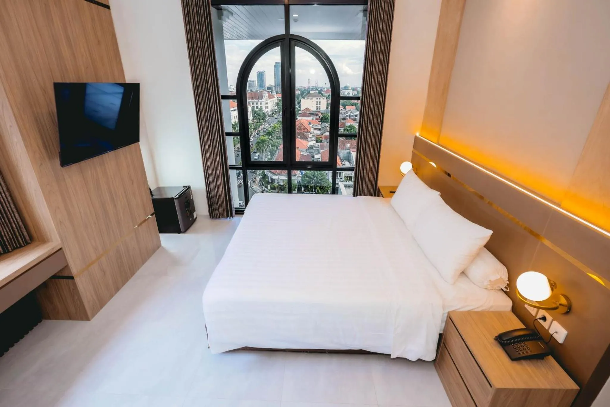 Executive Suite in Front One Hotel Mesir Surabaya
