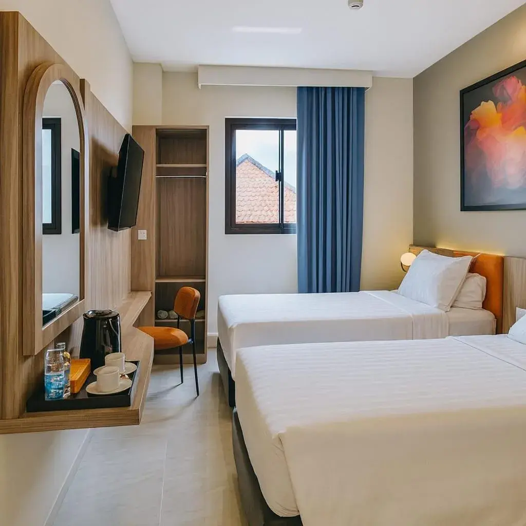 Deluxe Twin Room in Front One Hotel Mesir Surabaya Deluxe Twin Room in Front One Hotel Mesir Surabaya