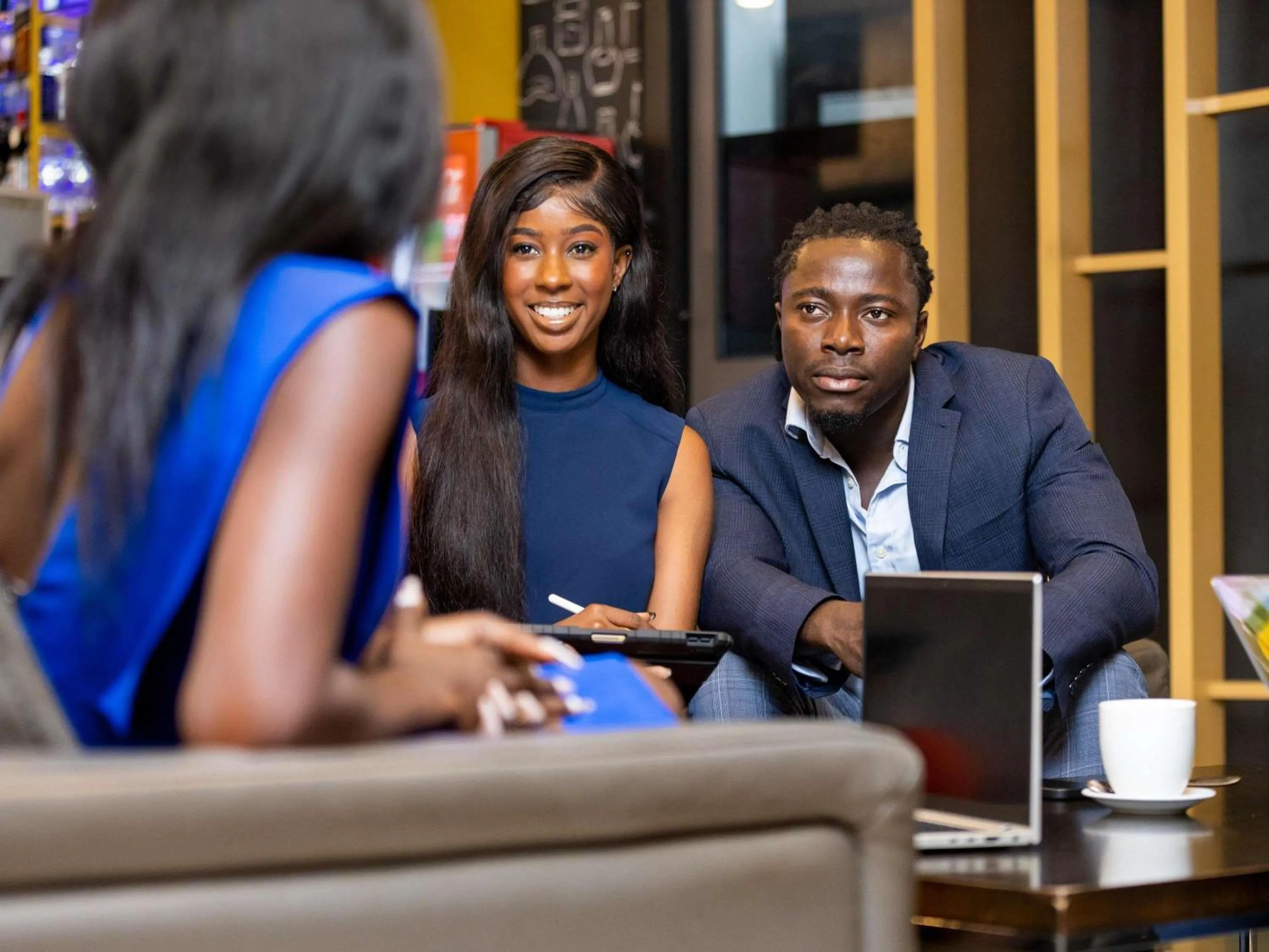 Lounge or bar in Ibis Styles Accra Airport