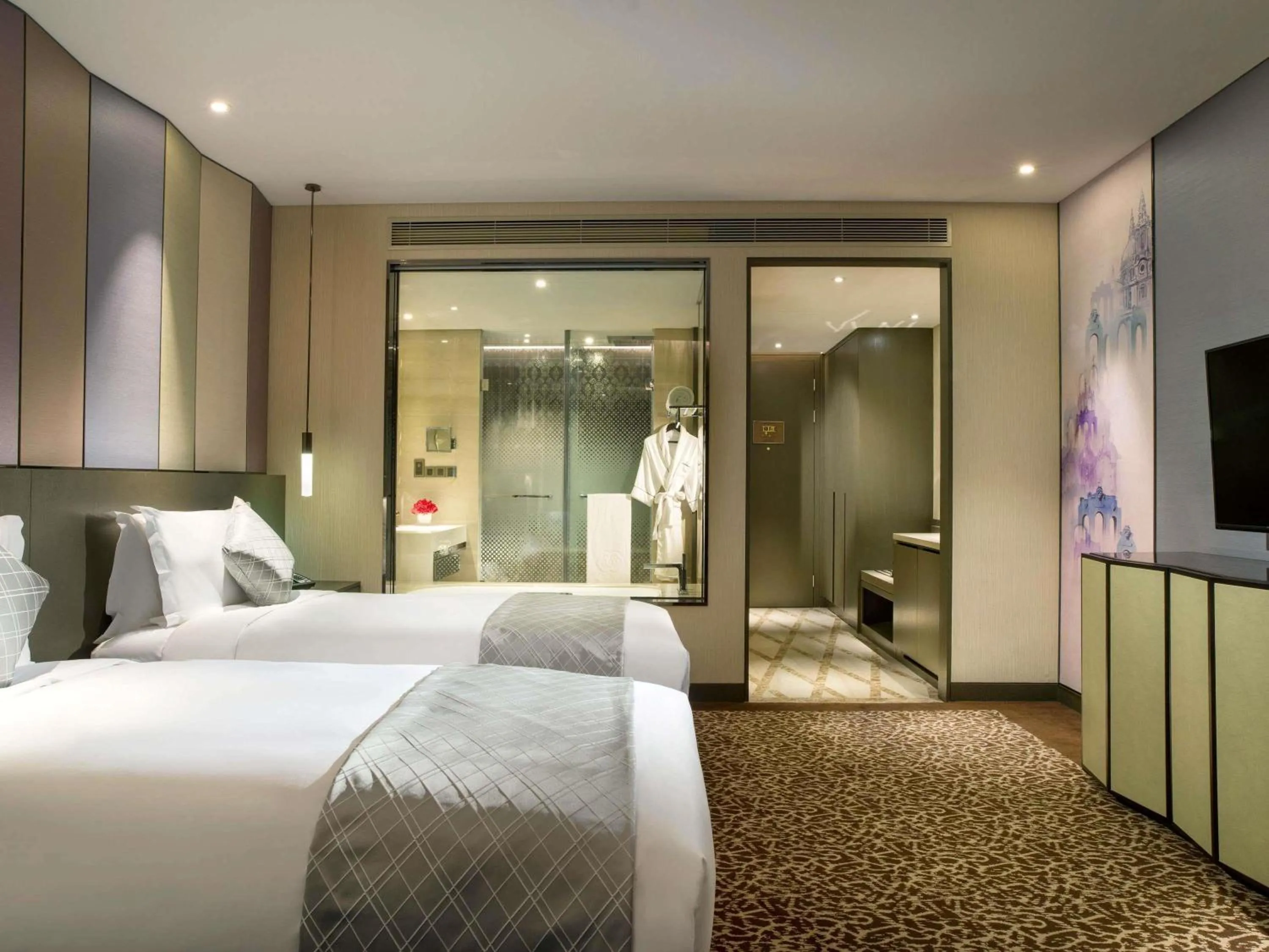 Bedroom, Bed in Sofitel Lianyungang Suning