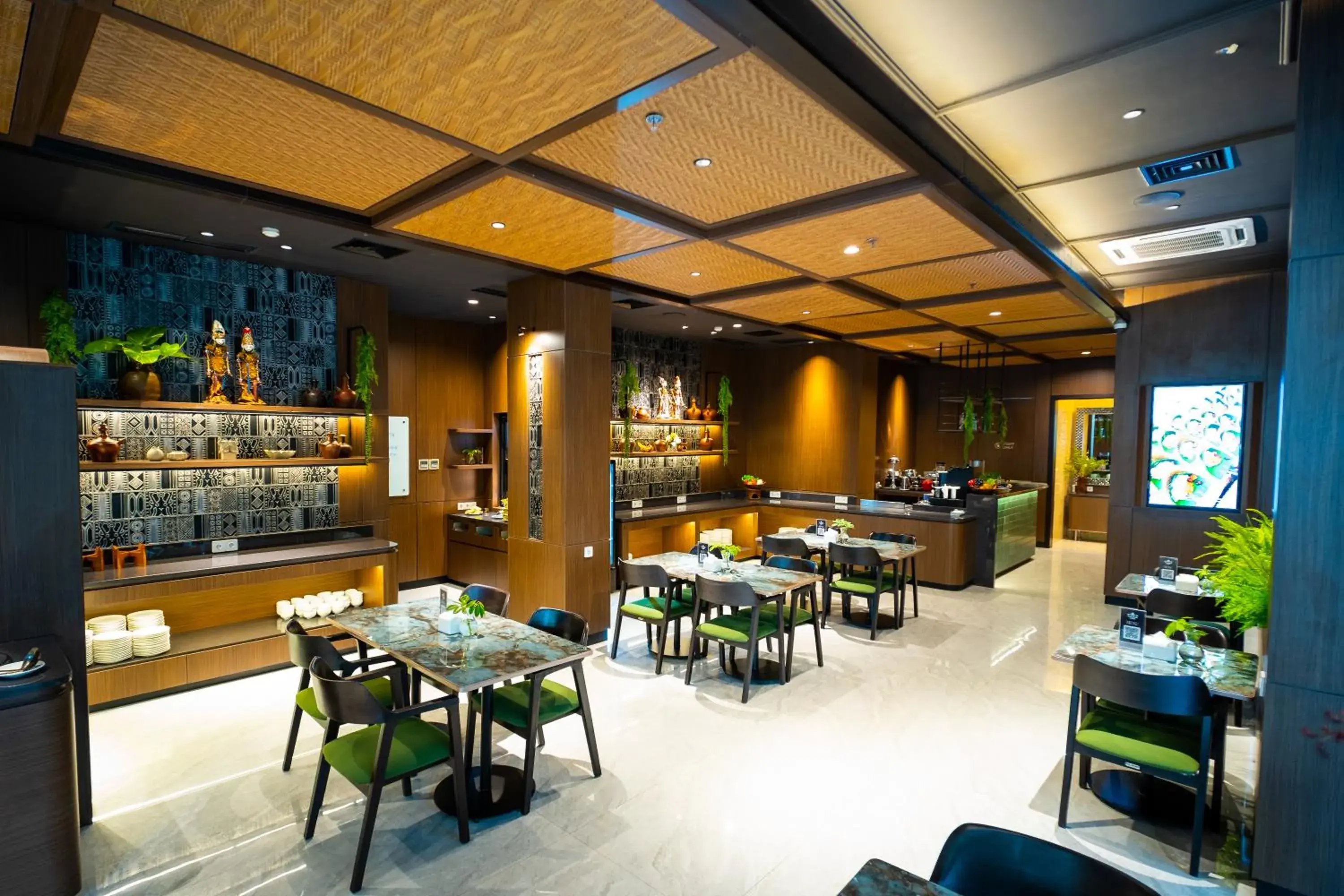 Restaurant/places to eat in Deka Hotel Surabaya HR Muhammad Restaurant/places to eat in Deka Hotel Surabaya HR Muhammad