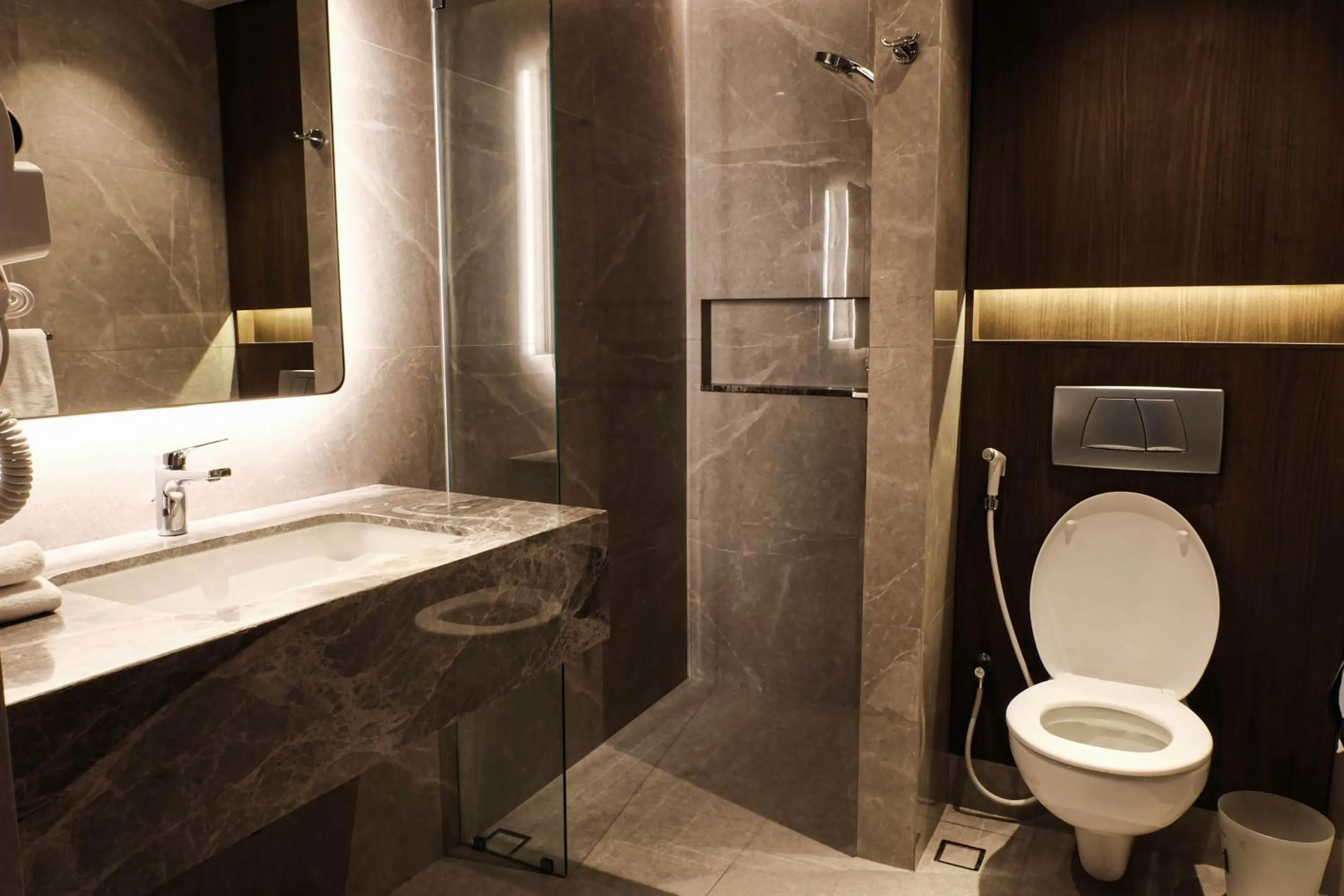 Bathroom in Deka Hotel Surabaya HR Muhammad