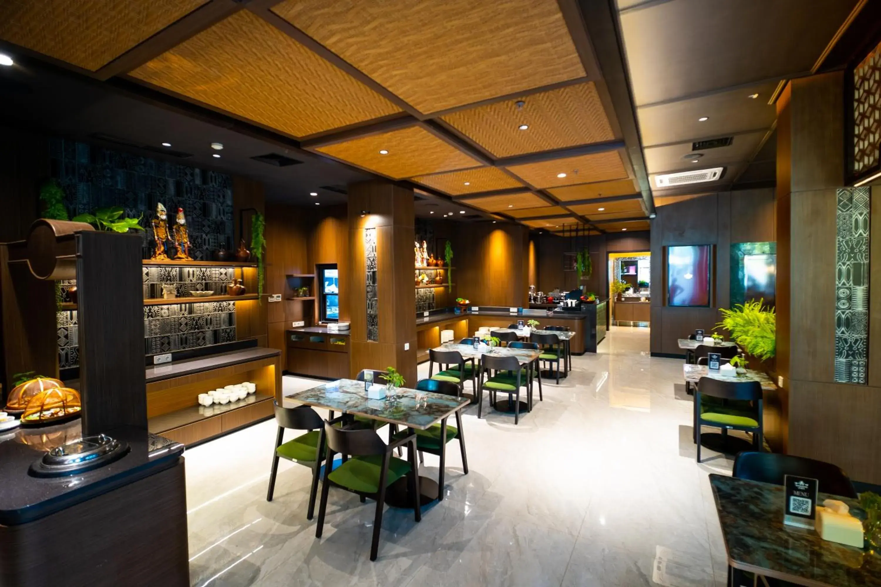 Restaurant/places to eat in Deka Hotel Surabaya HR Muhammad Restaurant/places to eat in Deka Hotel Surabaya HR Muhammad