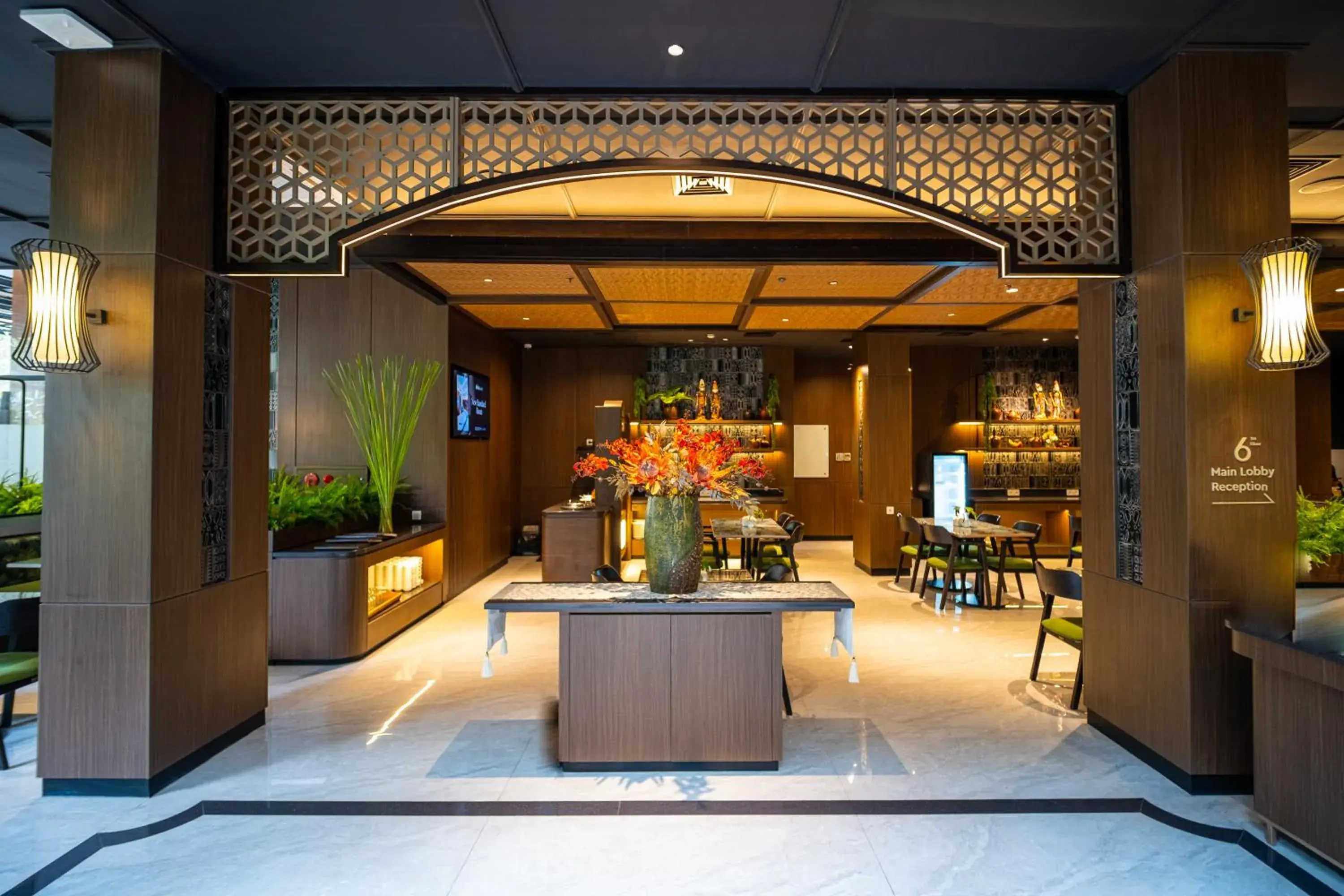 Restaurant/places to eat in Deka Hotel Surabaya HR Muhammad Restaurant/places to eat in Deka Hotel Surabaya HR Muhammad