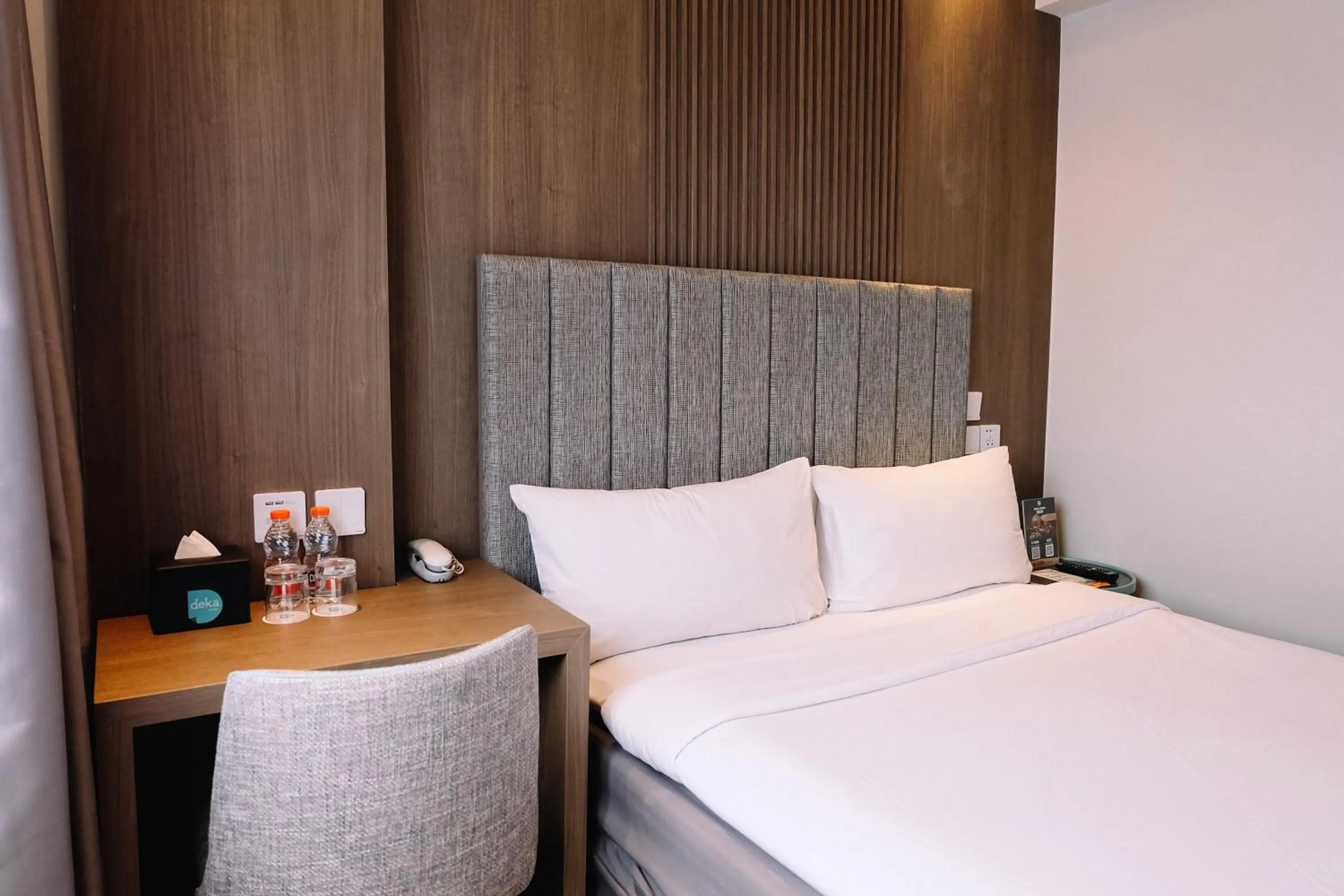 Bedroom, Bed in Deka Hotel Surabaya HR Muhammad