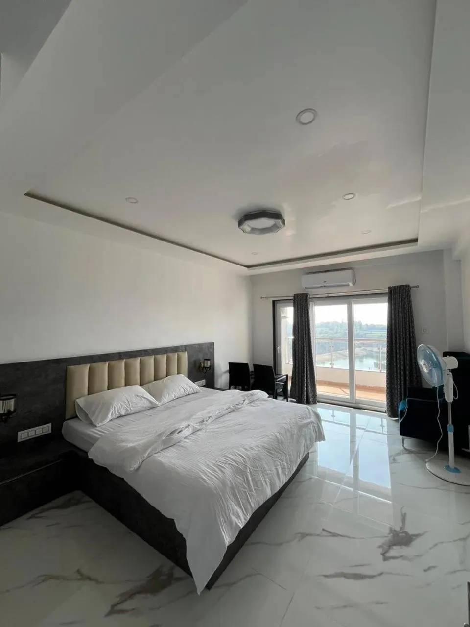 Bed in Silver Spring Resort