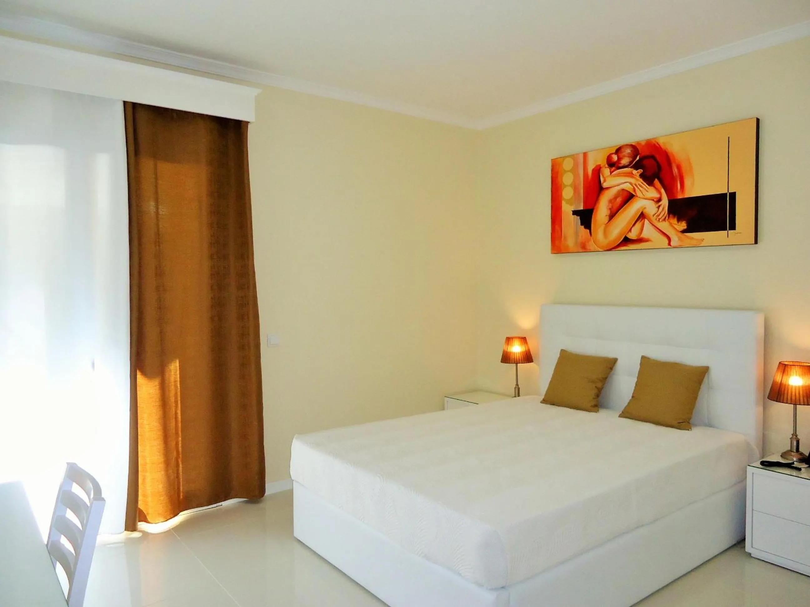 Bathroom, Bed in São Francisco Accommodation