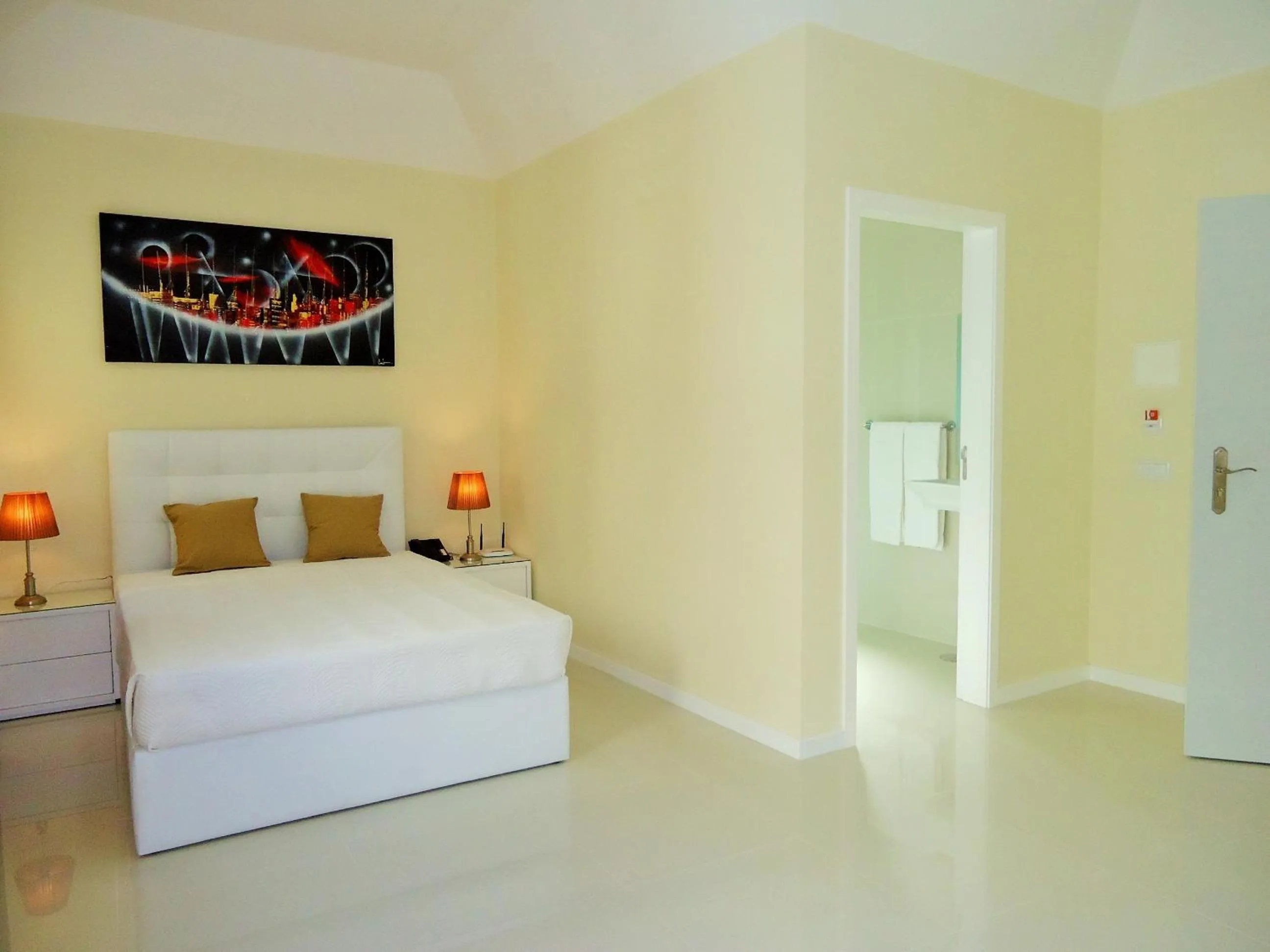 Bed in São Francisco Accommodation