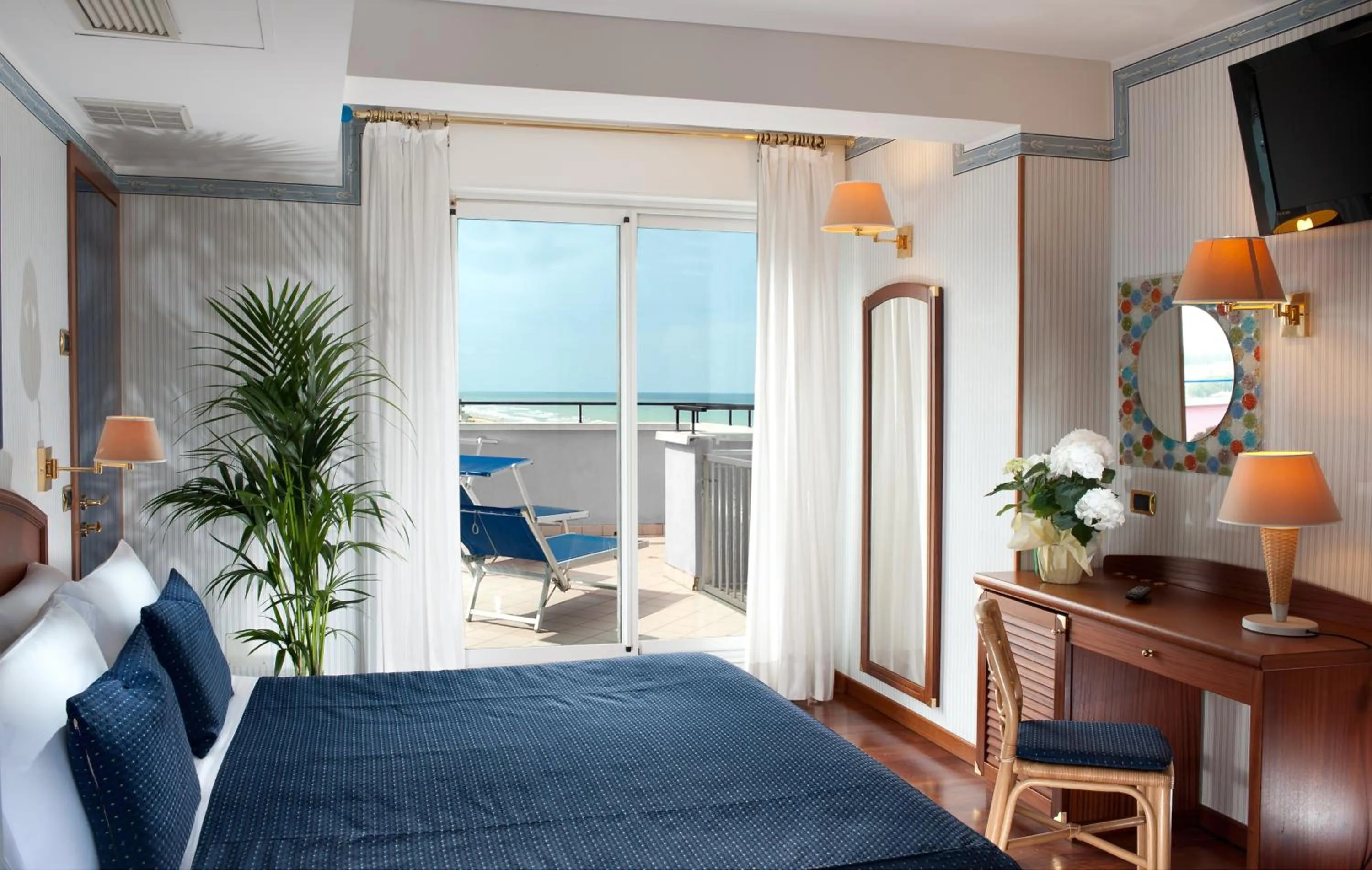 Balcony/Terrace in Atilius Hotel & Suites