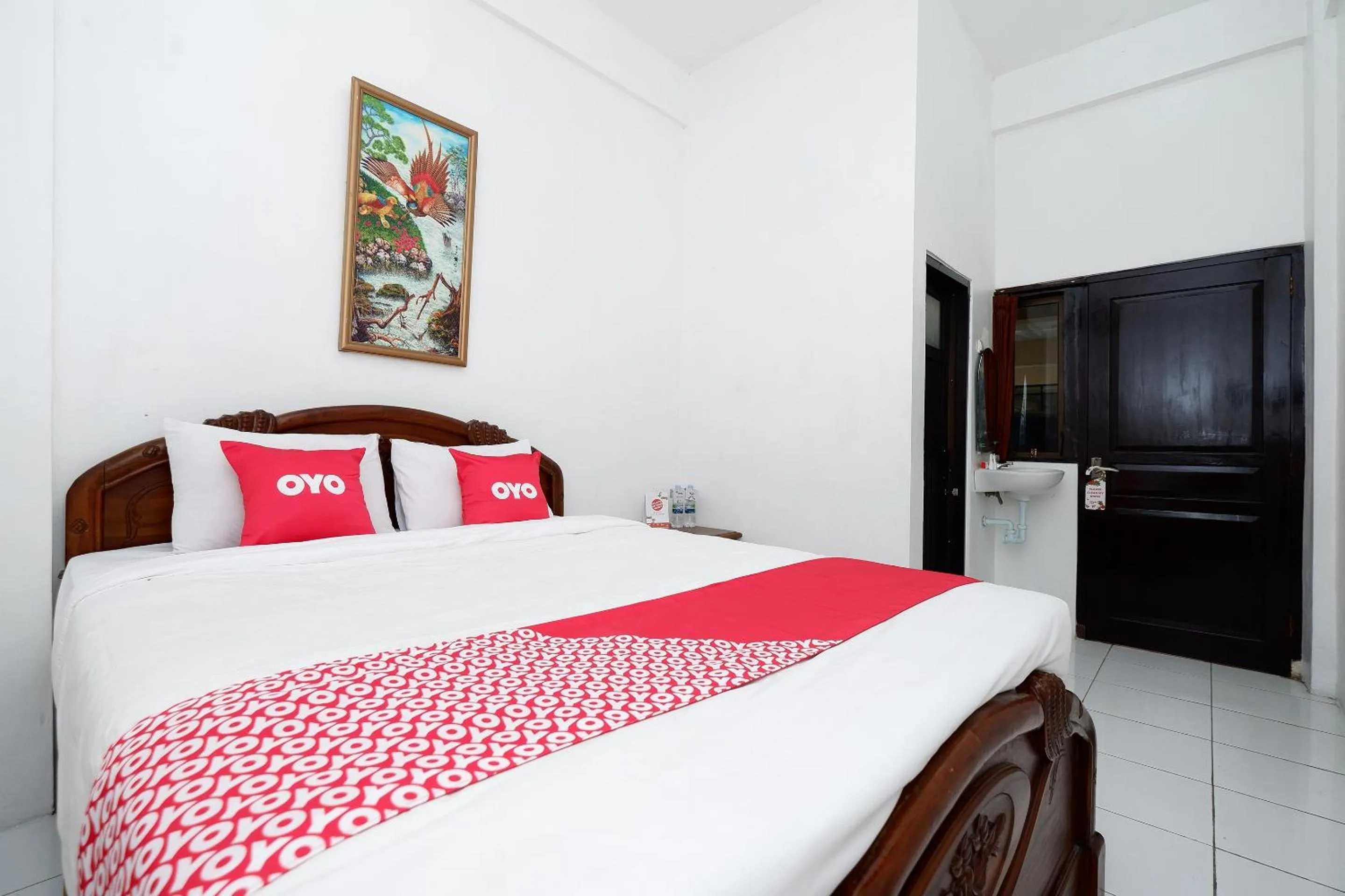 Bedroom, Bed in OYO 1706 Hotel H&w Solo