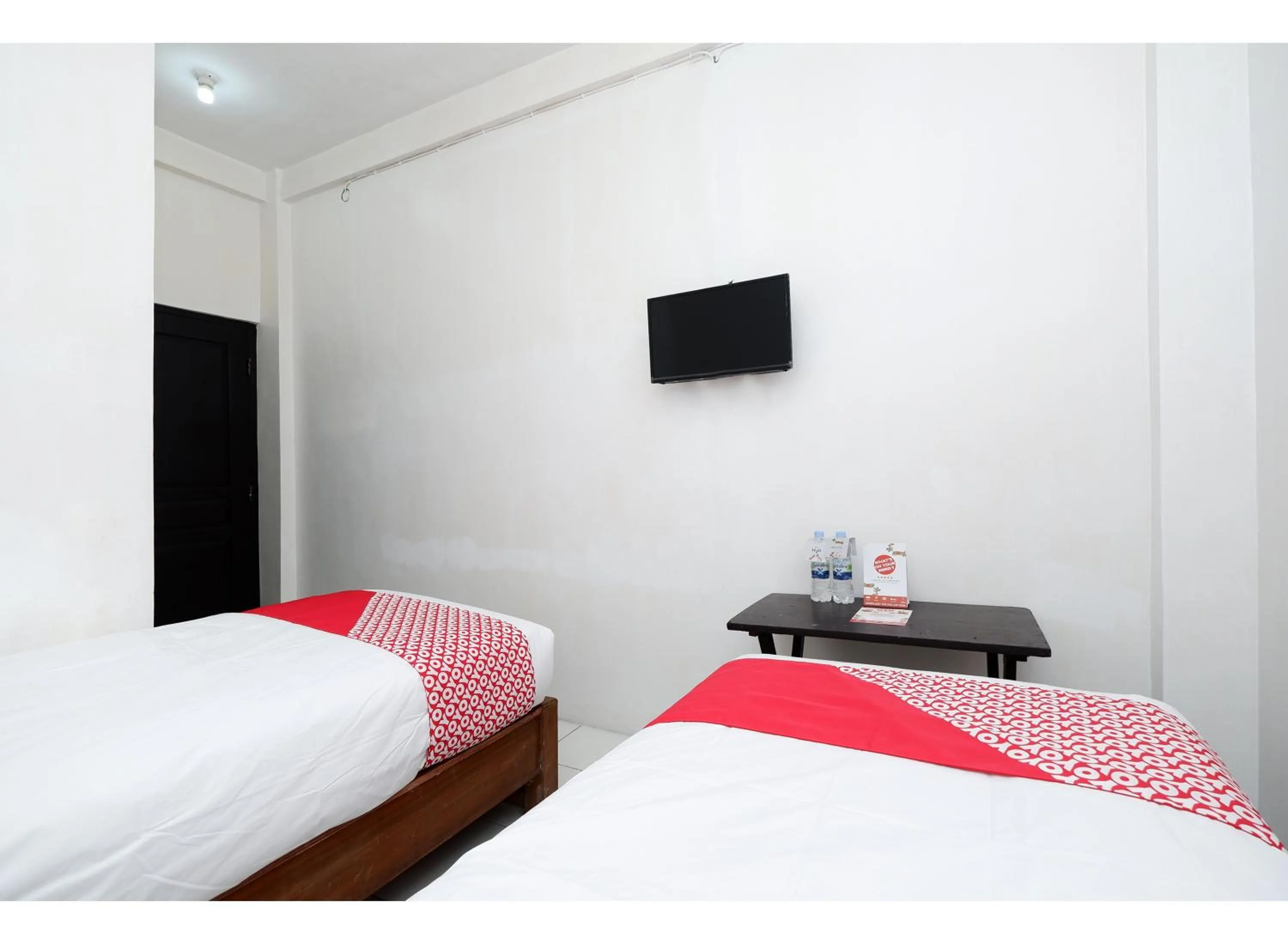 Bedroom, Bed in OYO 1706 Hotel H&w Solo