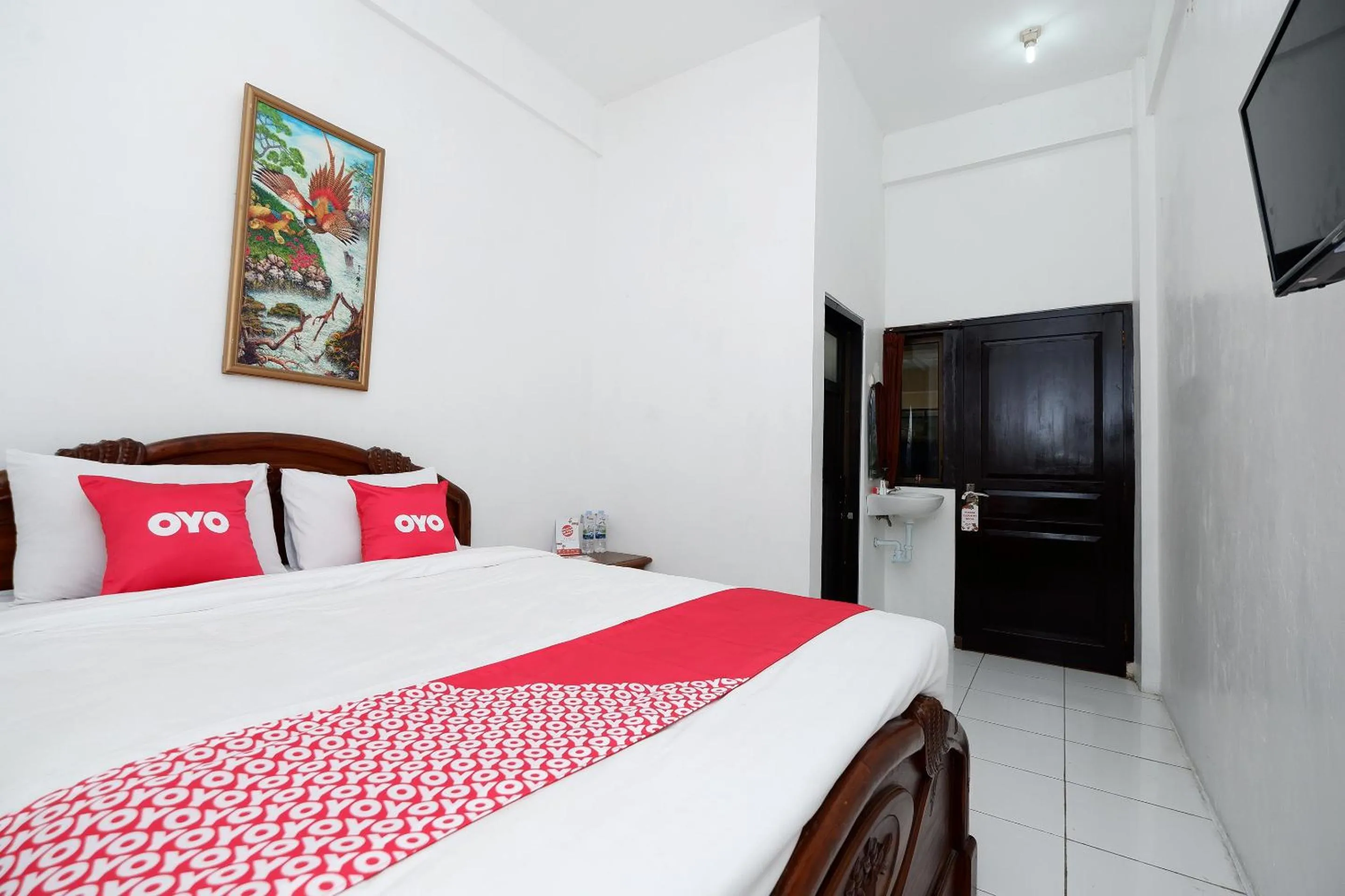 Bedroom, Bed in OYO 1706 Hotel H&w Solo