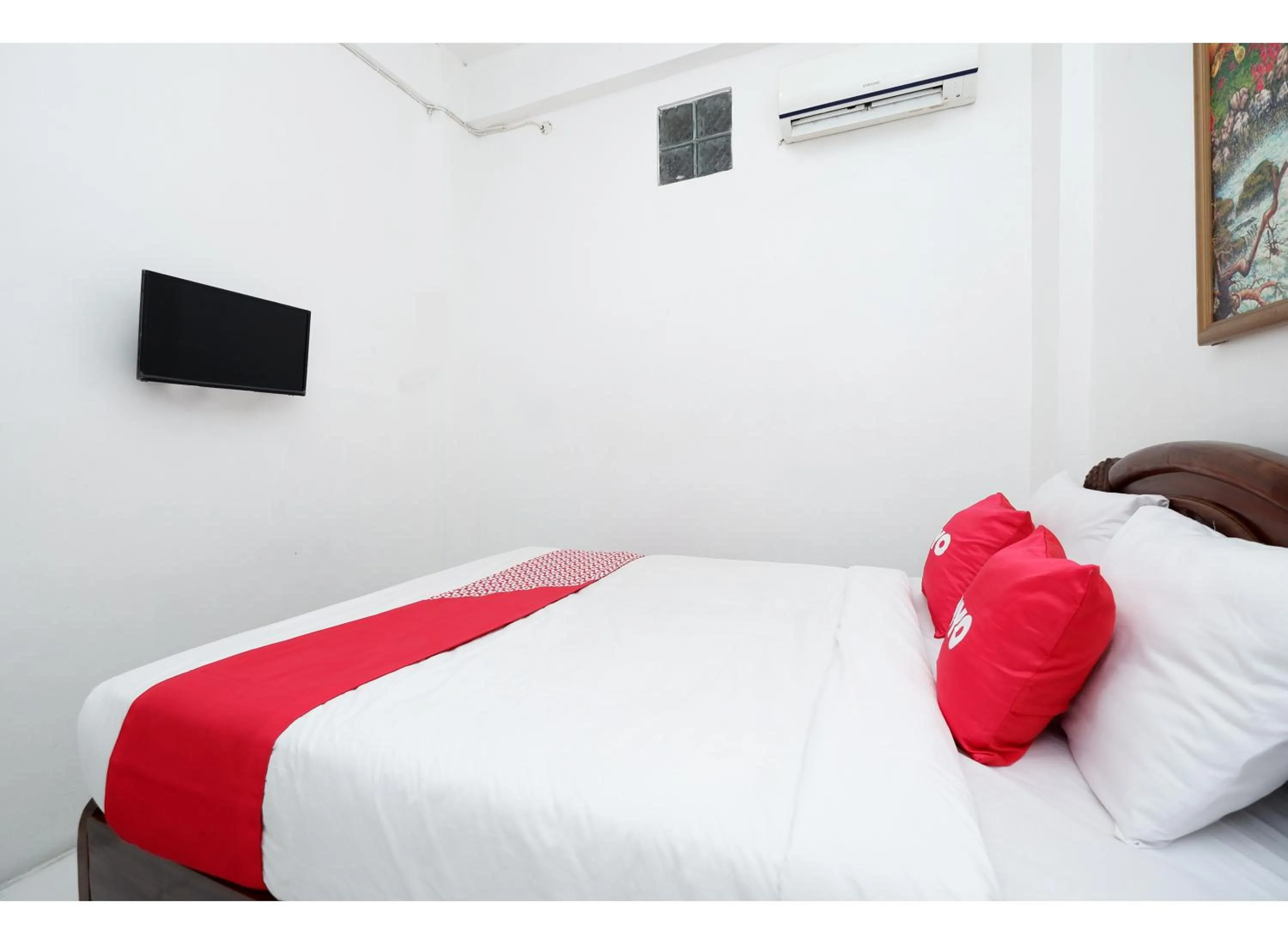 Bedroom, Bed in OYO 1706 Hotel H&w Solo