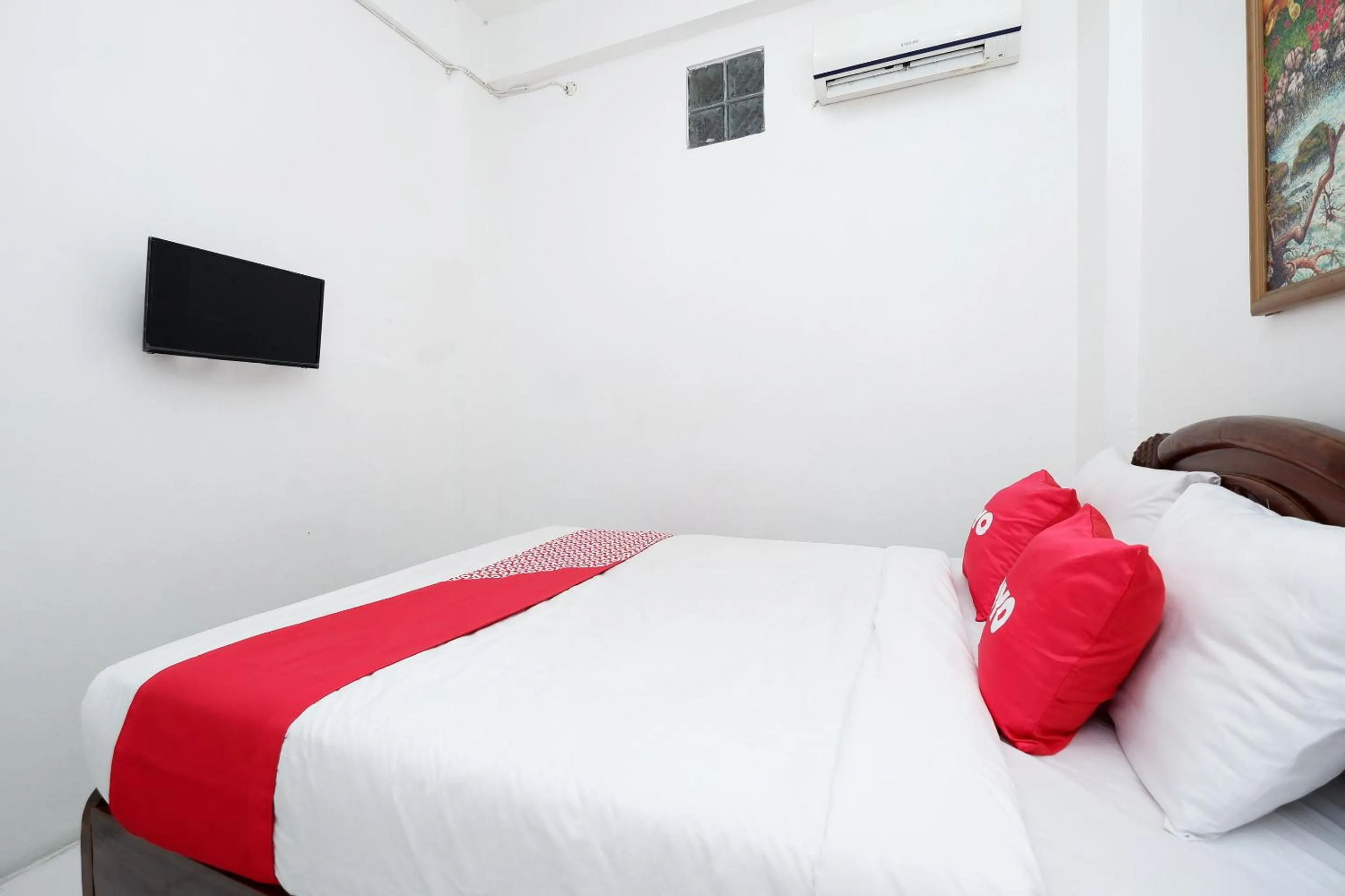 Bedroom, Bed in OYO 1706 Hotel H&w Solo