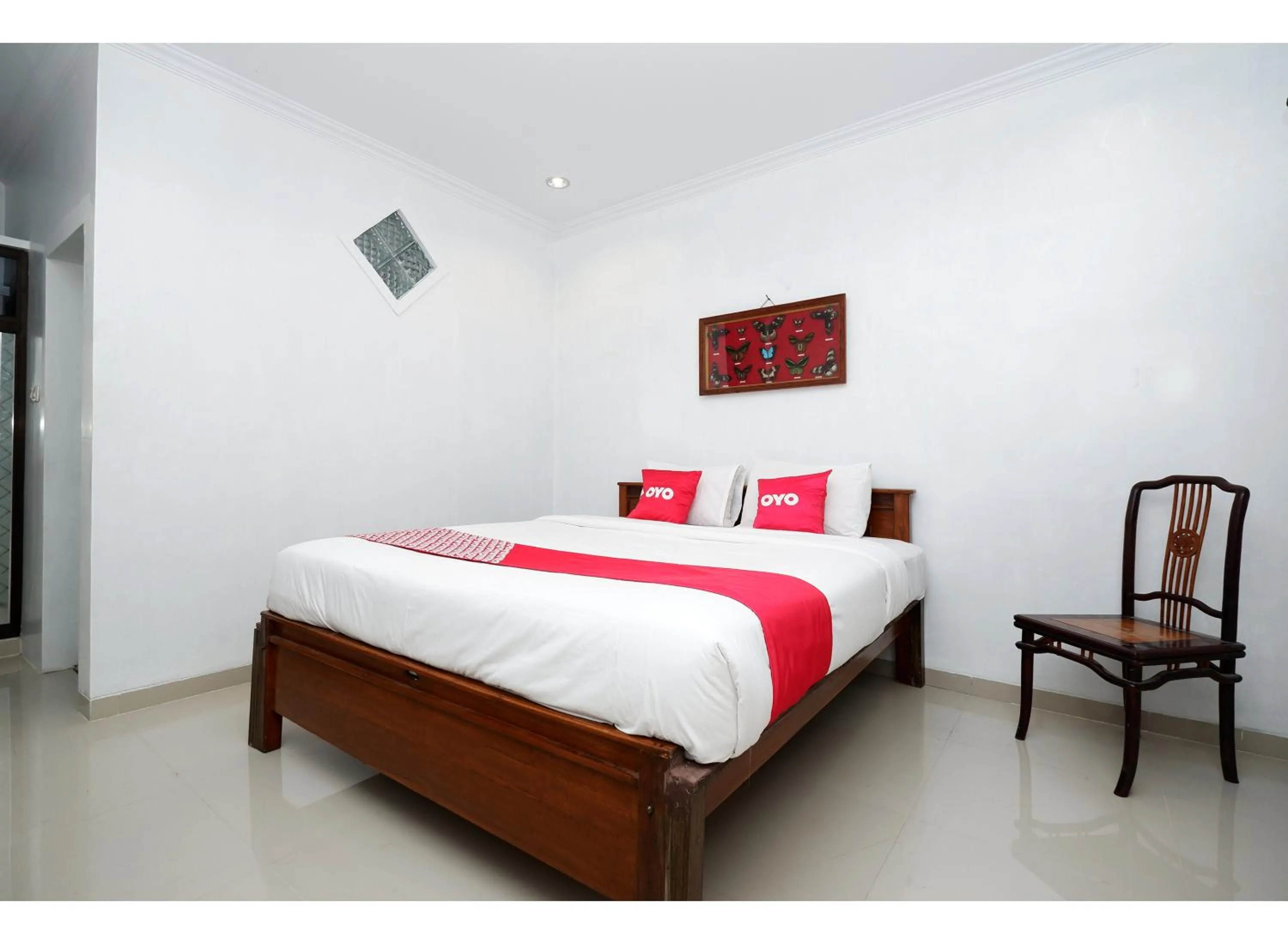 Bedroom, Bed in OYO 1706 Hotel H&w Solo