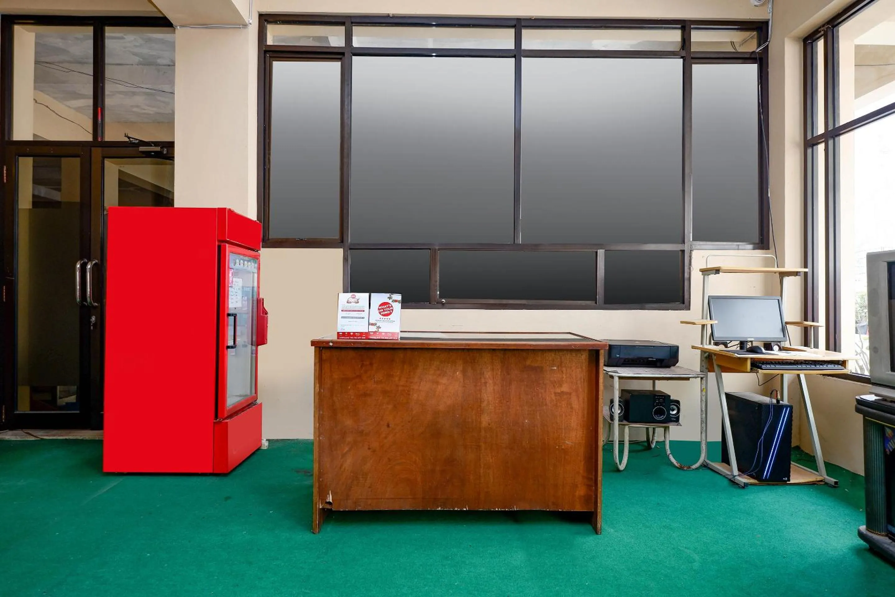 Lobby or reception in OYO 1706 Hotel H&w Solo