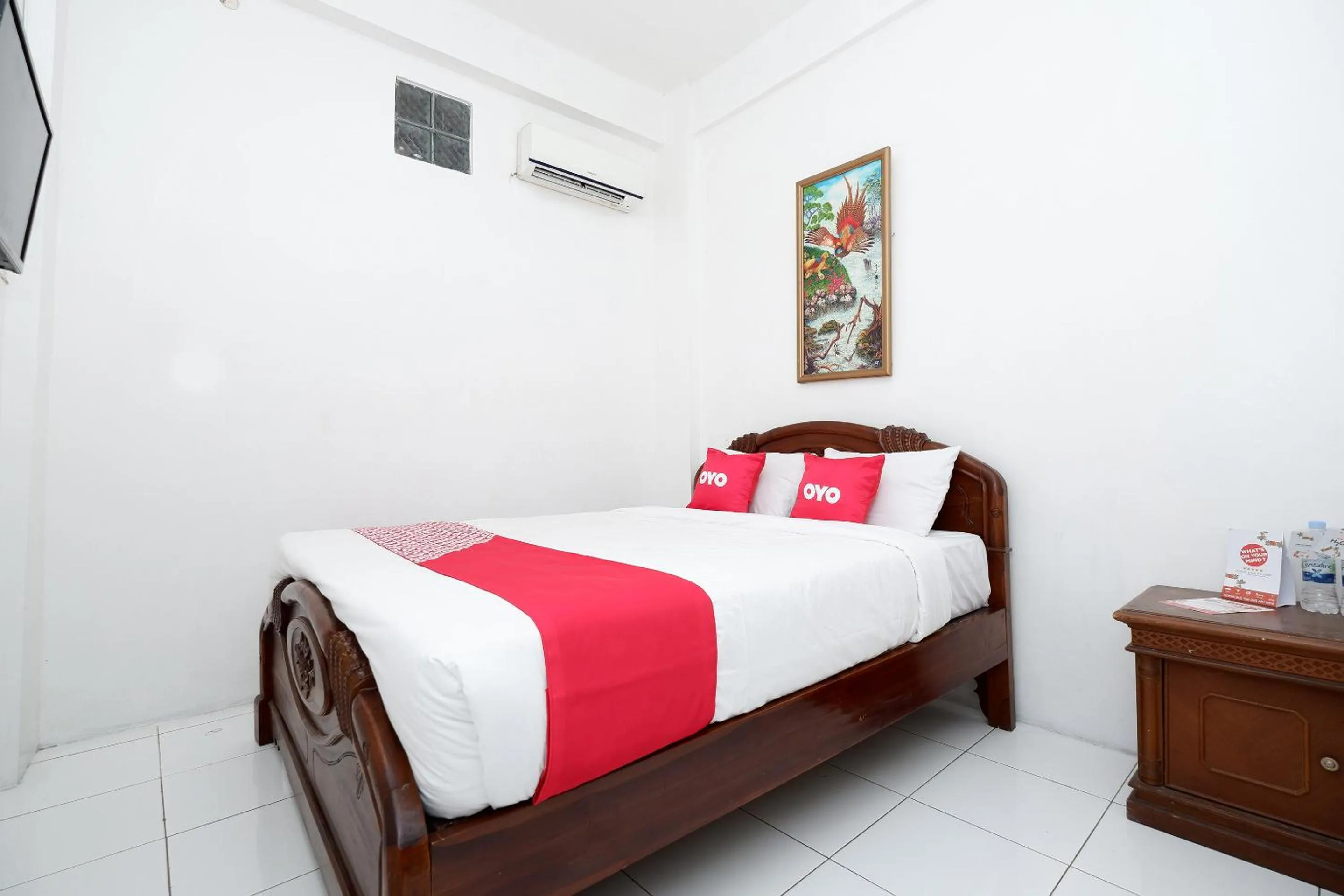 Bedroom, Bed in OYO 1706 Hotel H&w Solo