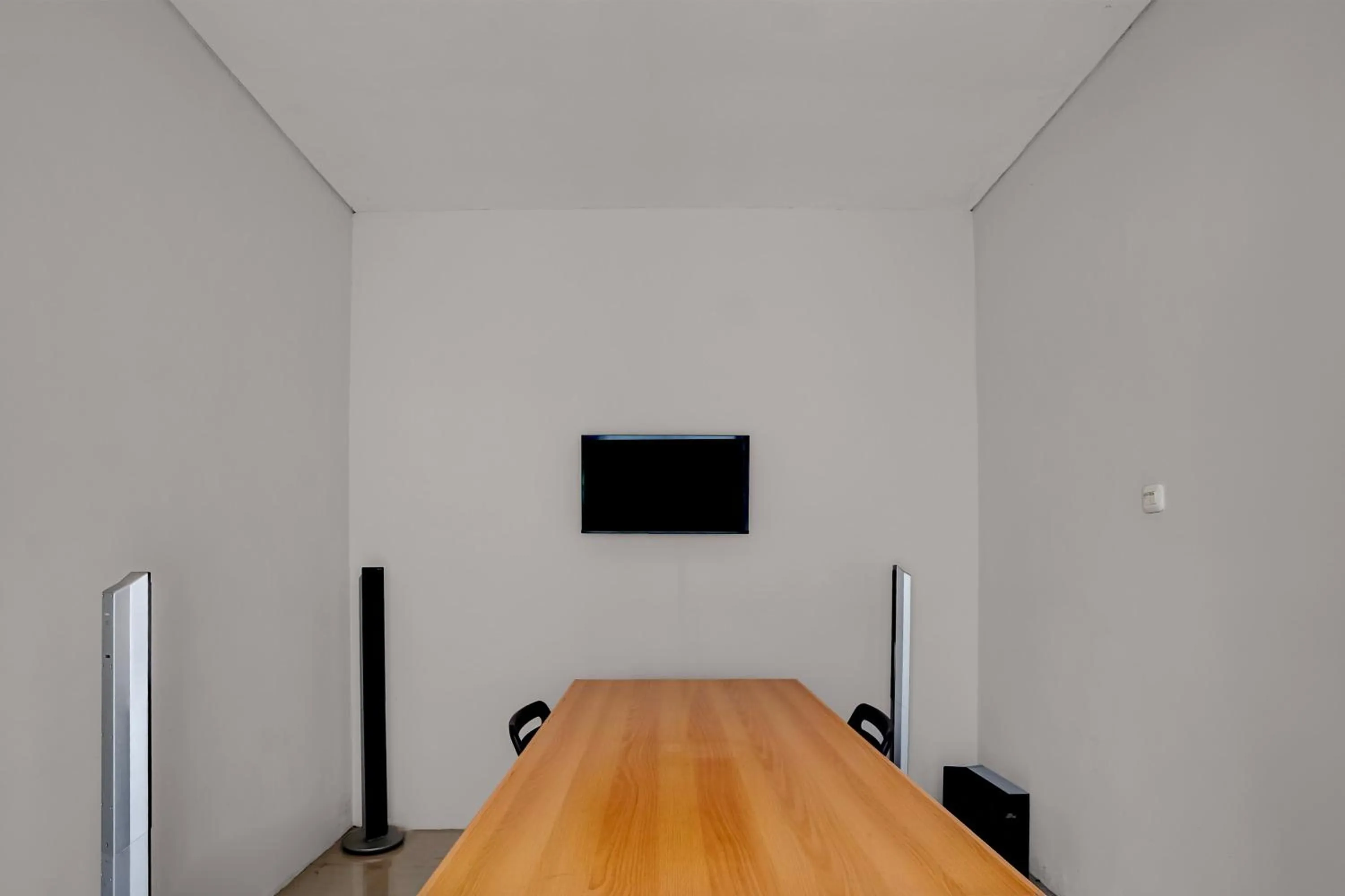 Evening entertainment in Hotel O near Ciputra World Surabaya formerly Darmo Residence