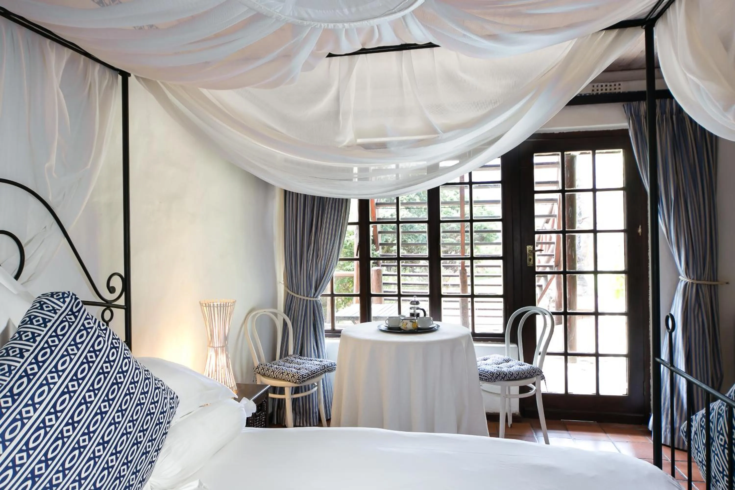 Bedroom in Wild Rose Country Lodge