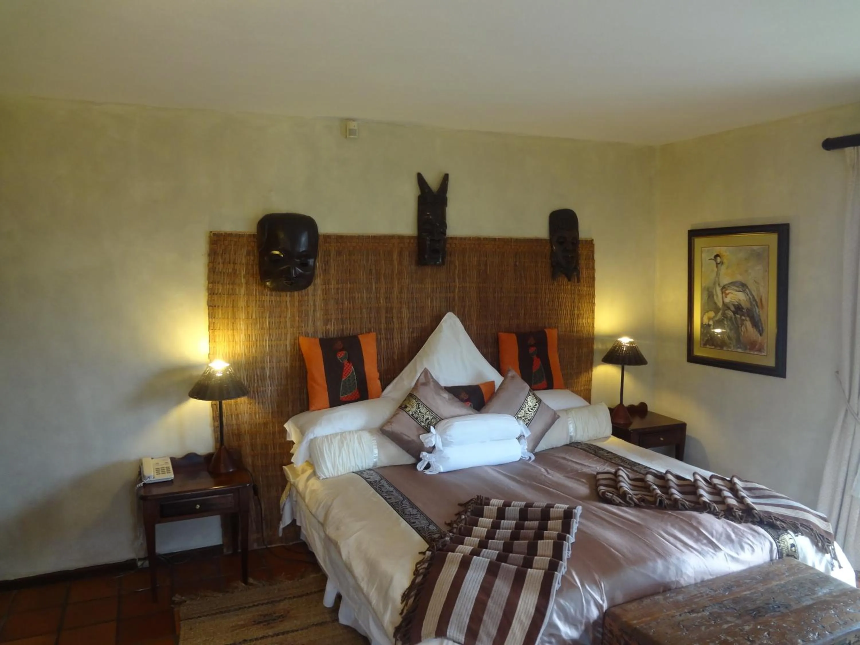 Bed in Wild Rose Country Lodge