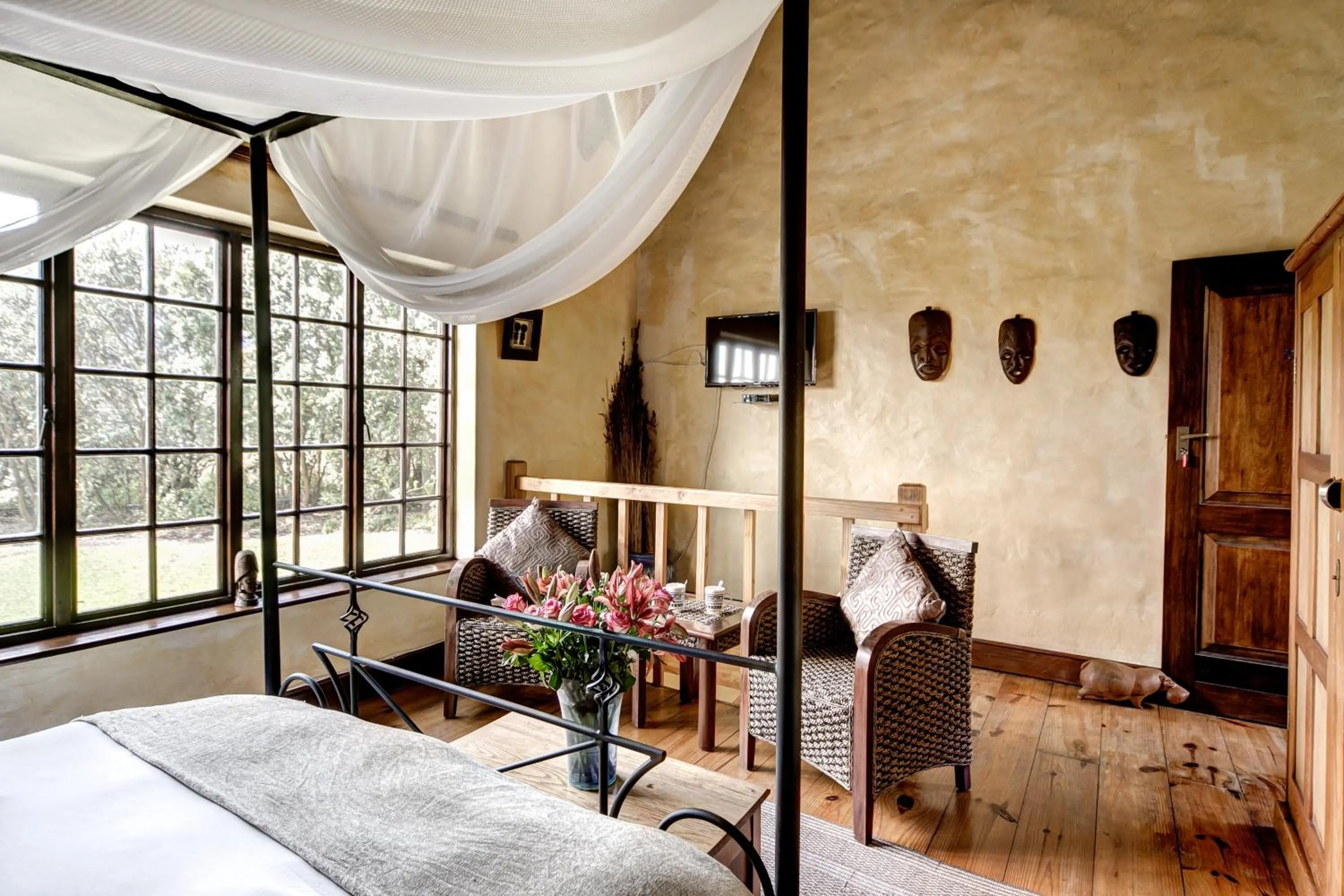Bedroom in Wild Rose Country Lodge