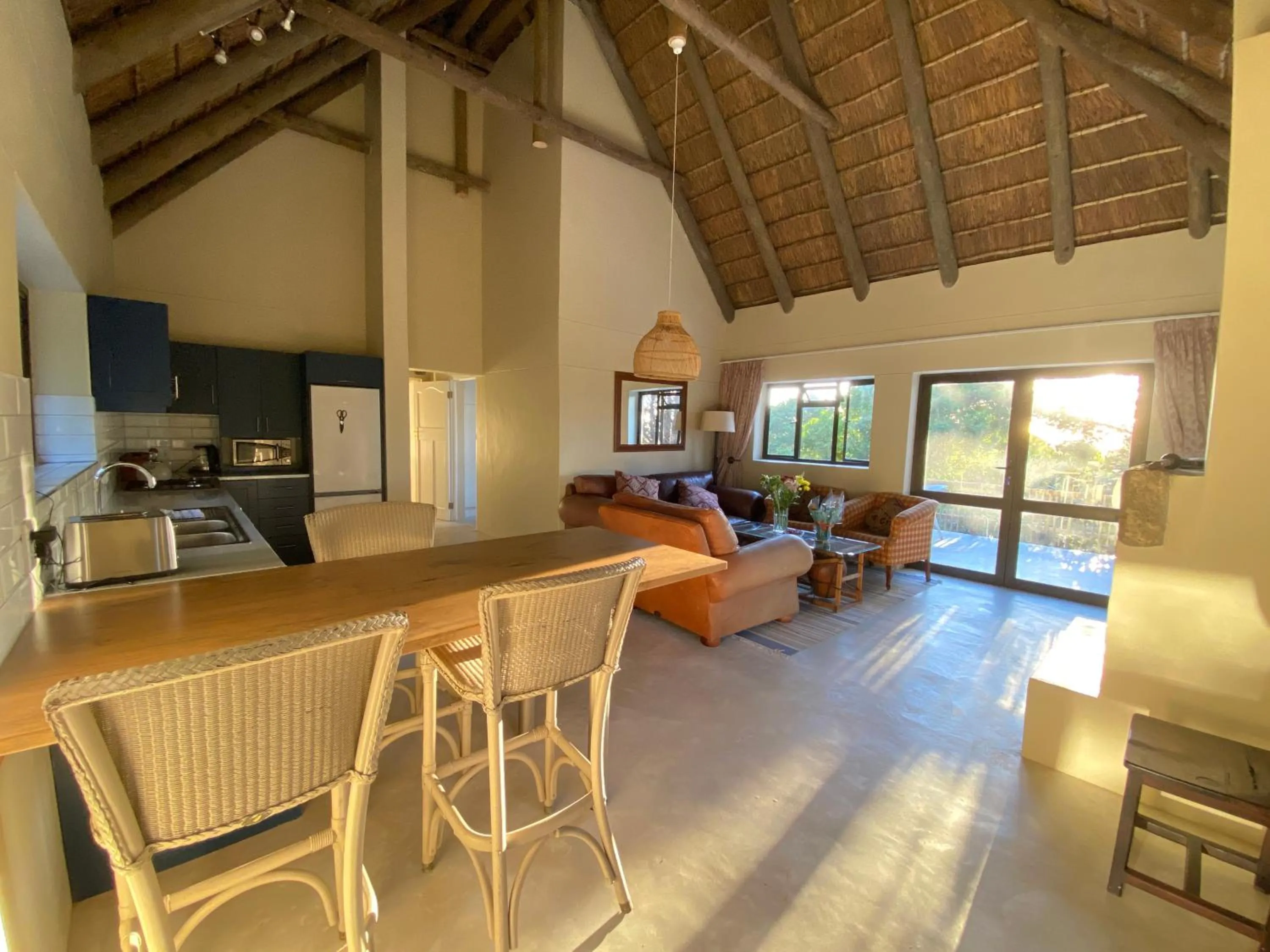 Kitchen or kitchenette in Wild Rose Country Lodge